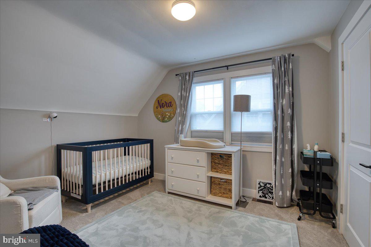 LAFAYETTE HILL - Residential