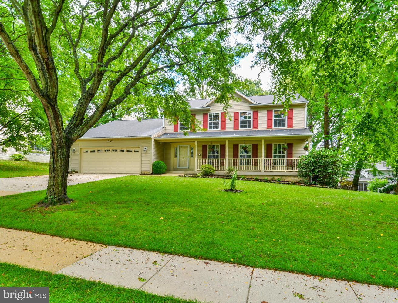 AMAZING OPPORTUNITY to own this stunning Home in COURTS OF FOUR SEASONS; 5 bedroom Colonial with loads of extra's,gourmet kitchen 42" cabinets, updated appliances,stone tile wall back splash, island, upgraded flooring, Crown molding, sprinkler system,Lg bay window in dining rm, sun-room addition, skylights in family rm, master bath with Granite counter tops, Jacuzzi tub, intercom THE LIST GOES ON.