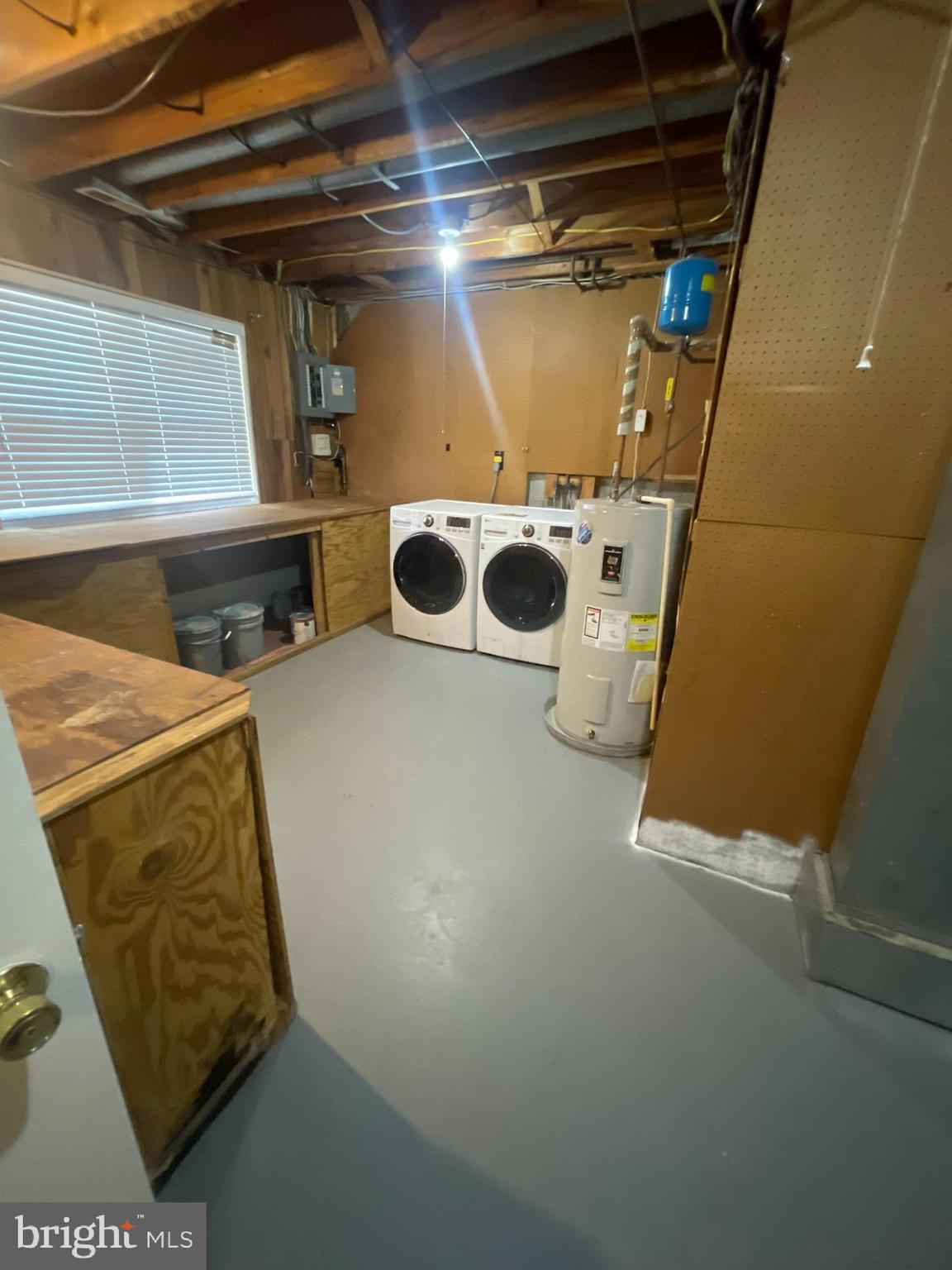 FORESTVIEW - Residential Lease