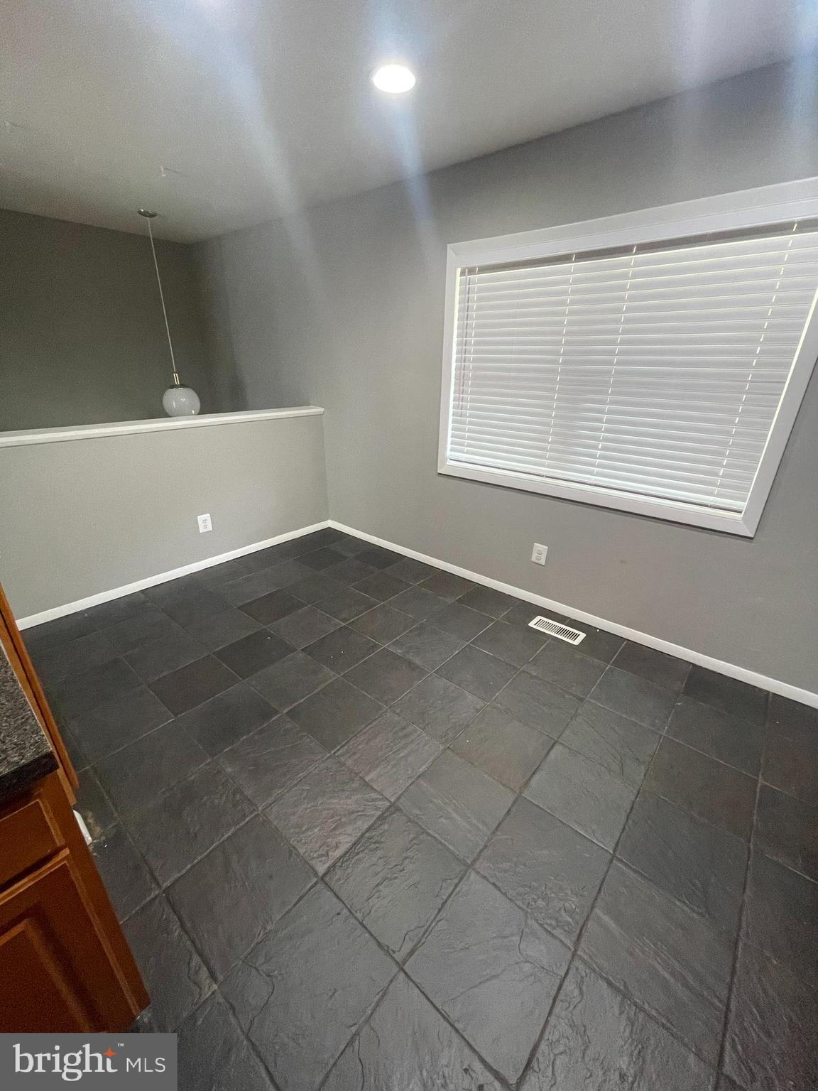 FORESTVIEW - Residential Lease