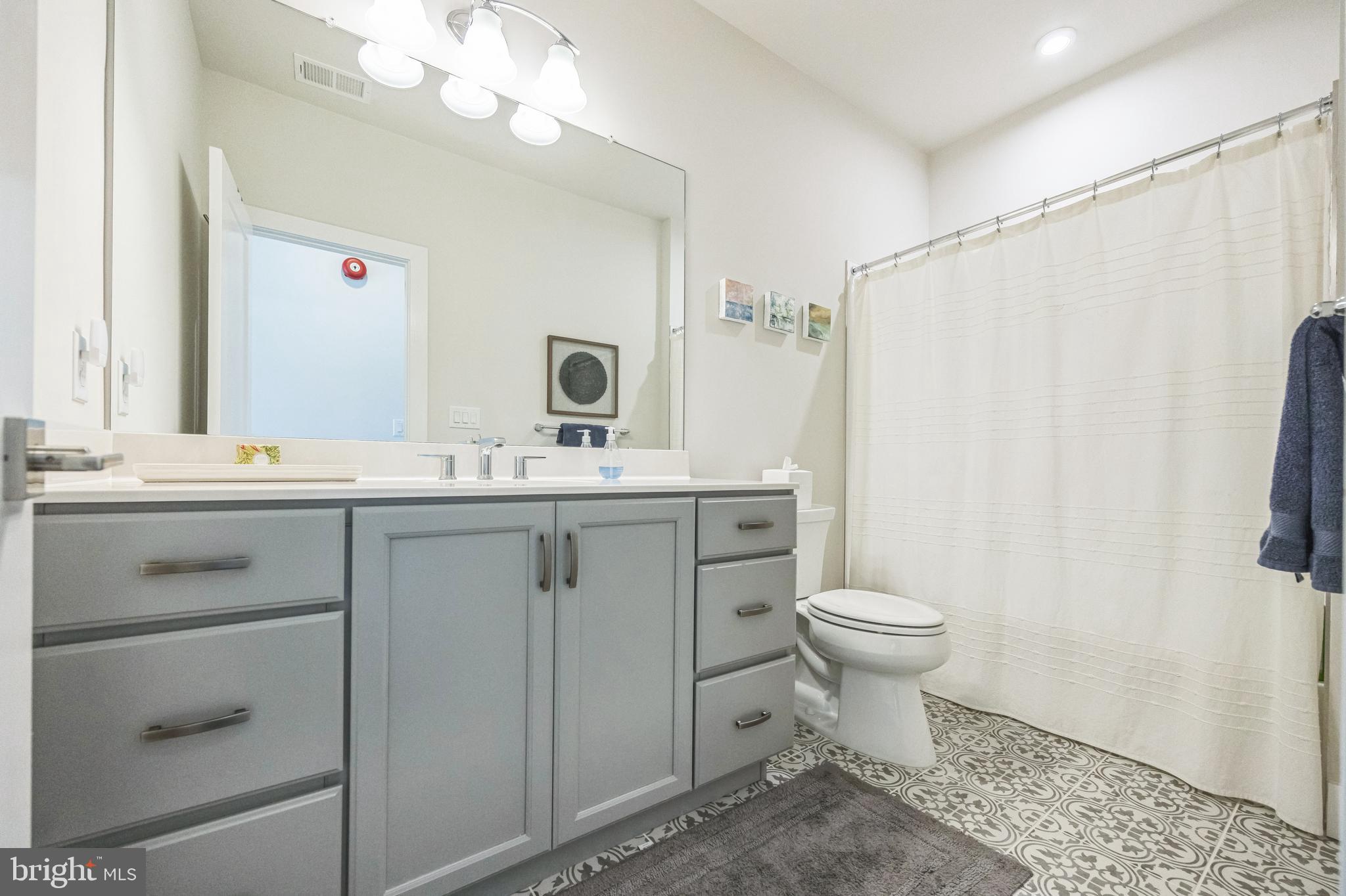 DOYLESTOWN WALK - Residential Lease