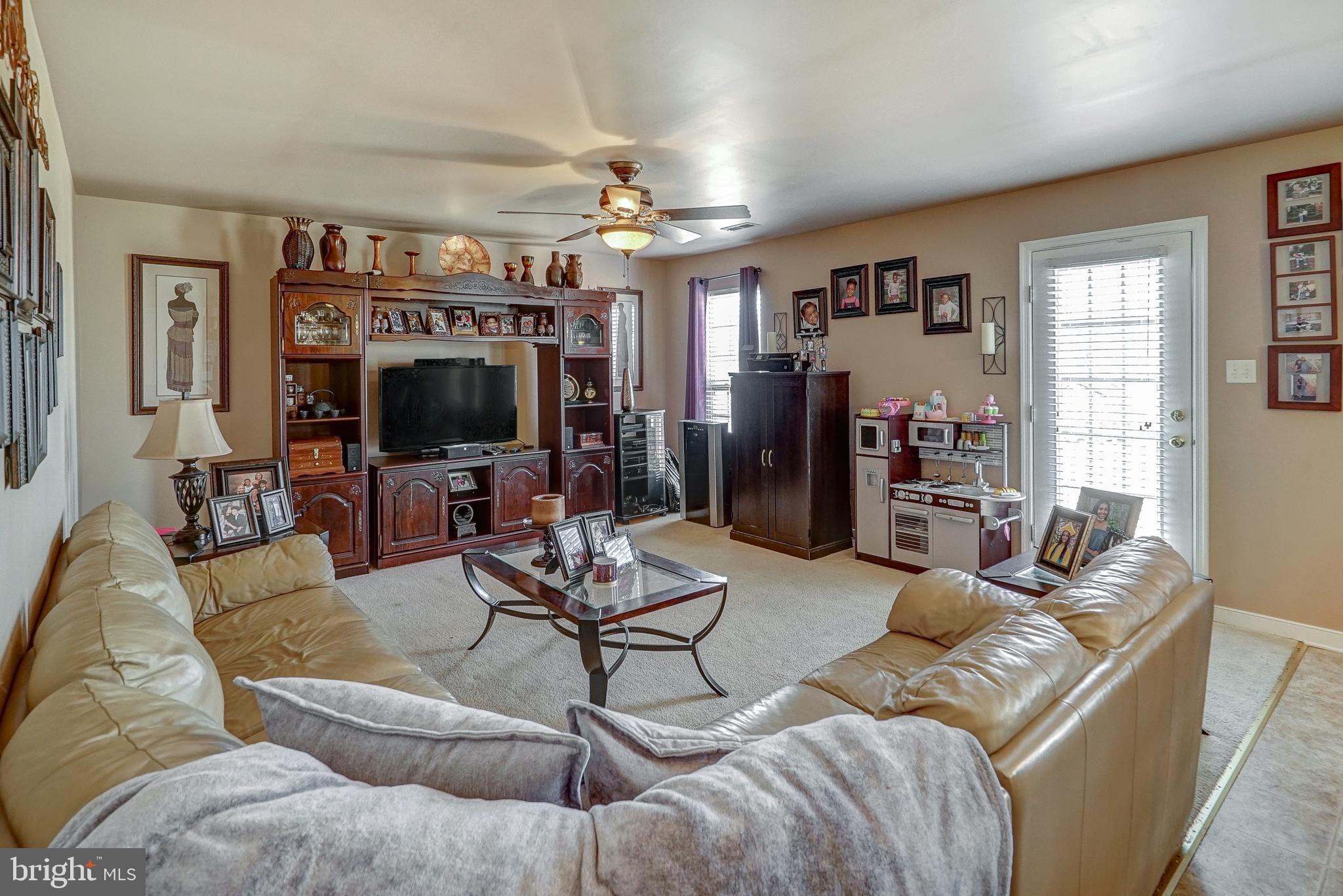 COUNTRYSIDE - Residential