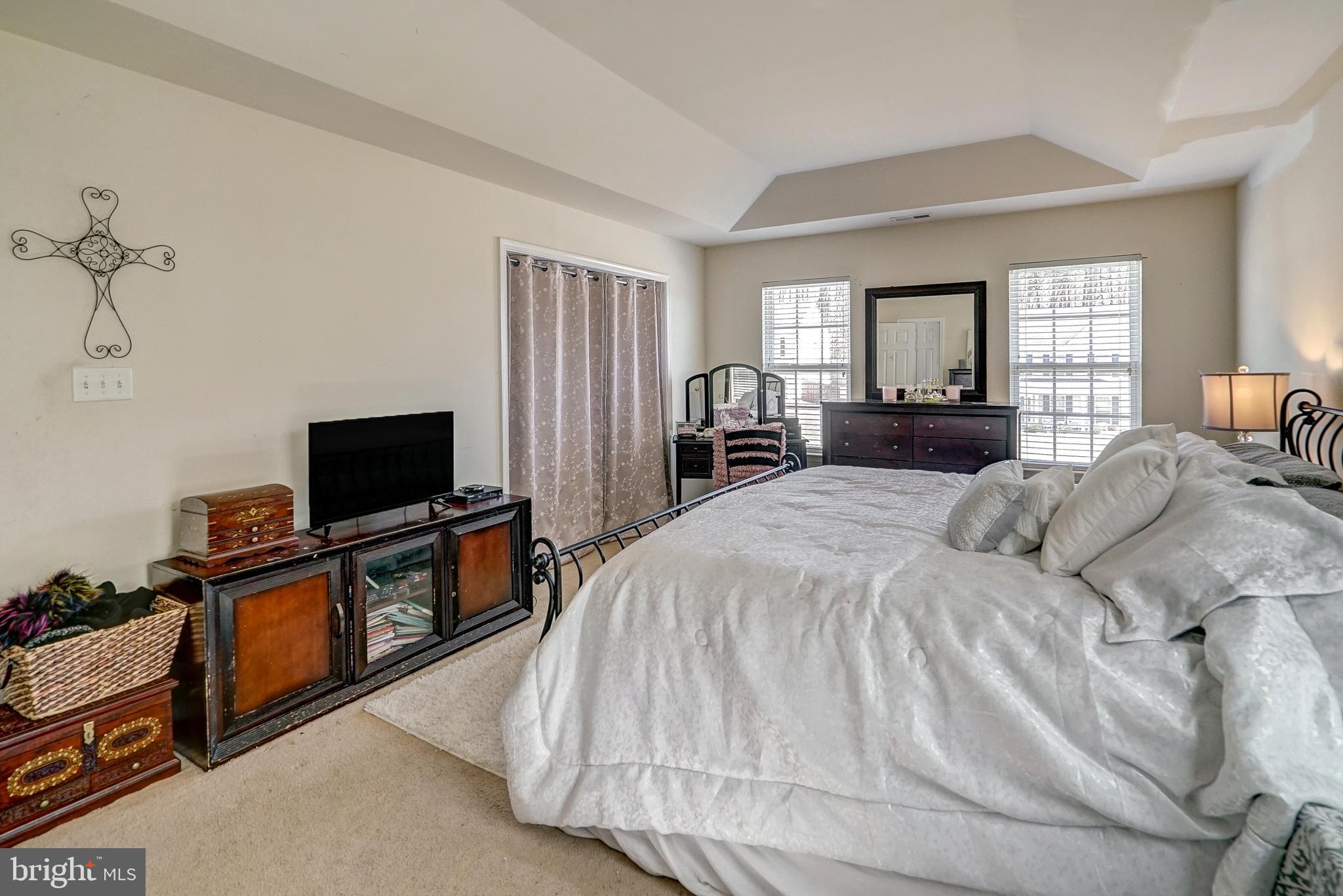 COUNTRYSIDE - Residential