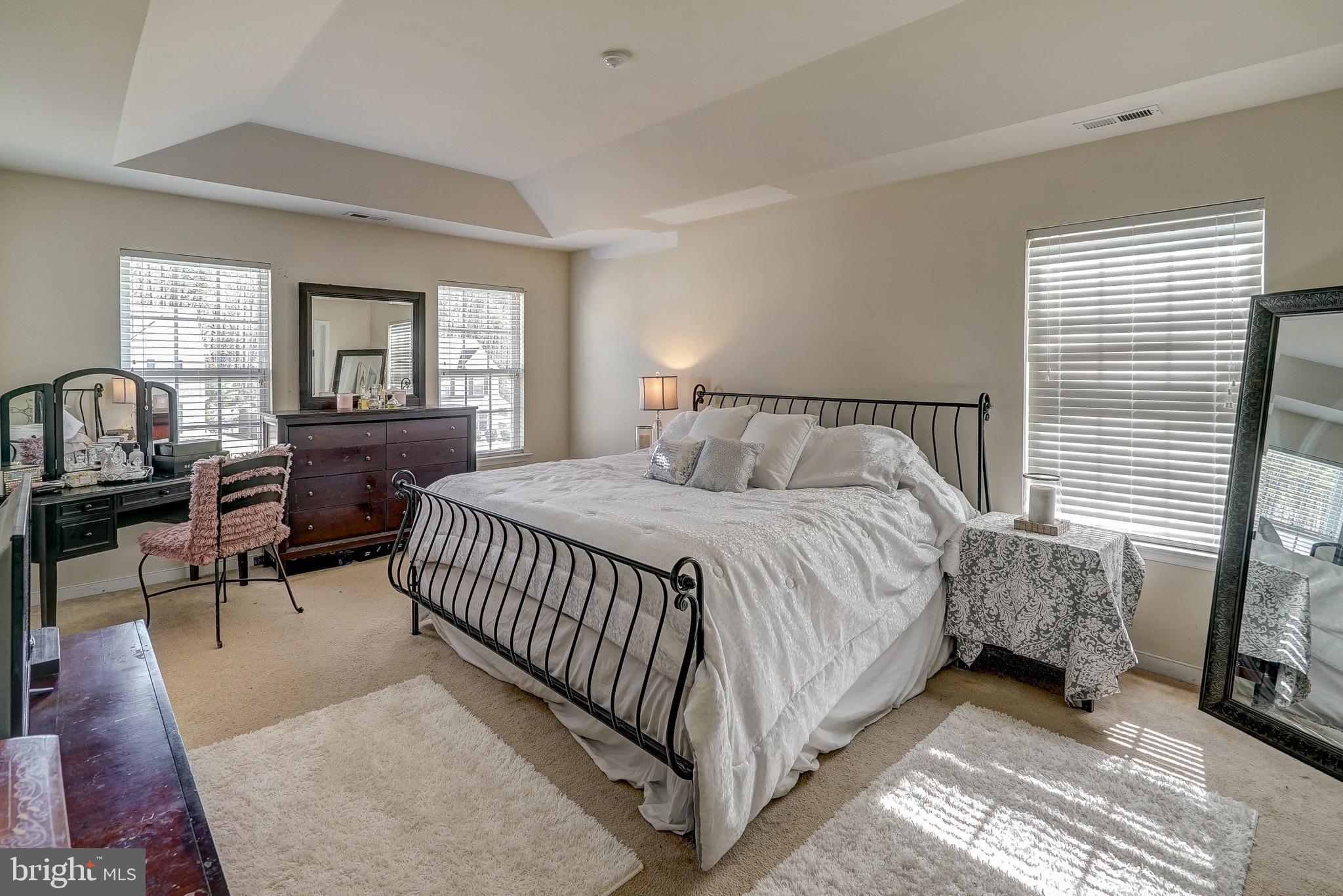 COUNTRYSIDE - Residential