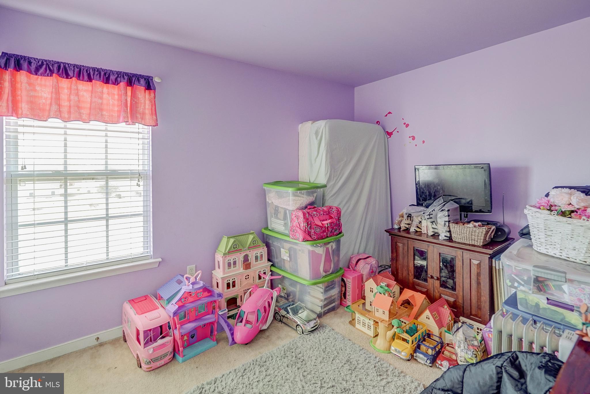 COUNTRYSIDE - Residential