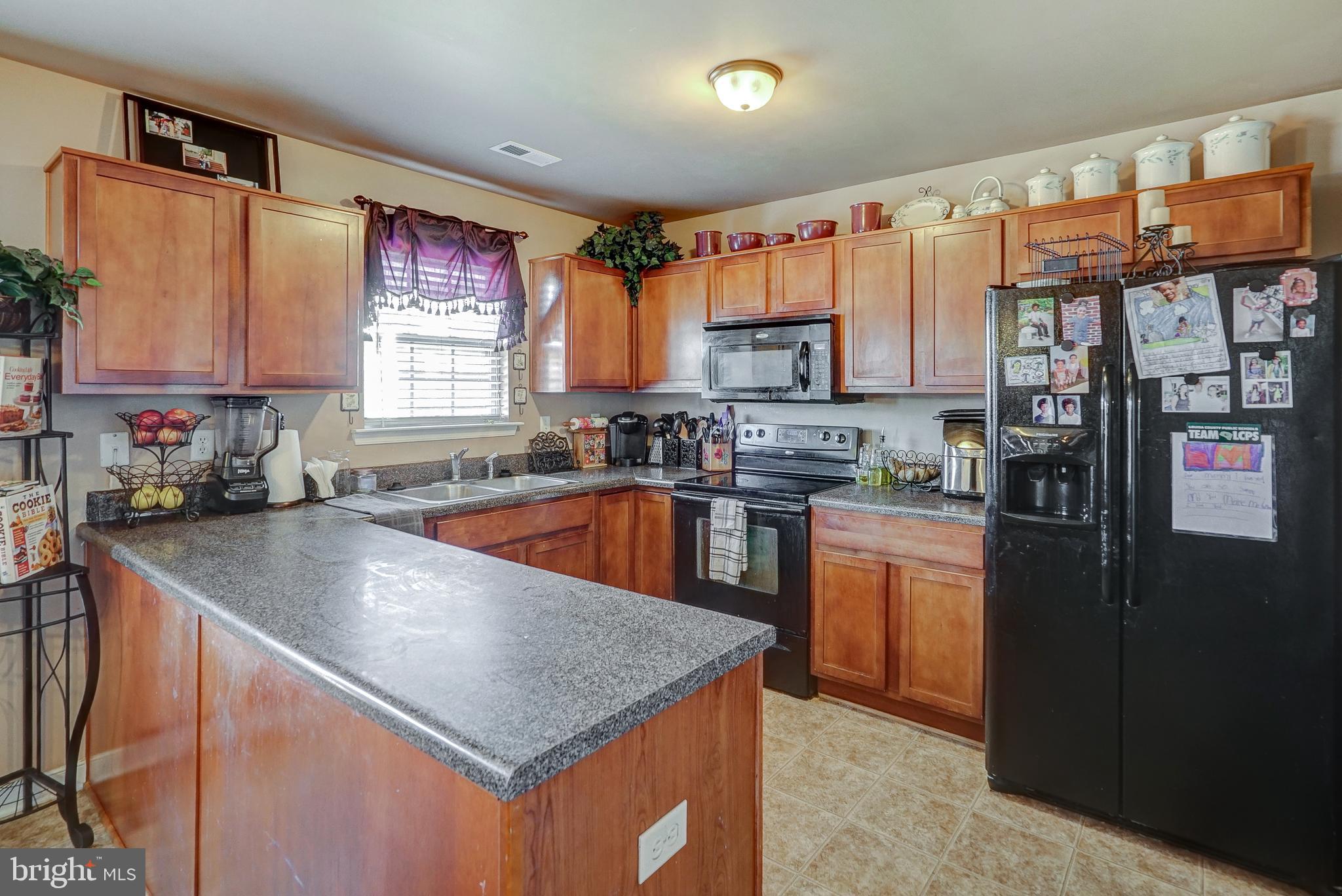 COUNTRYSIDE - Residential