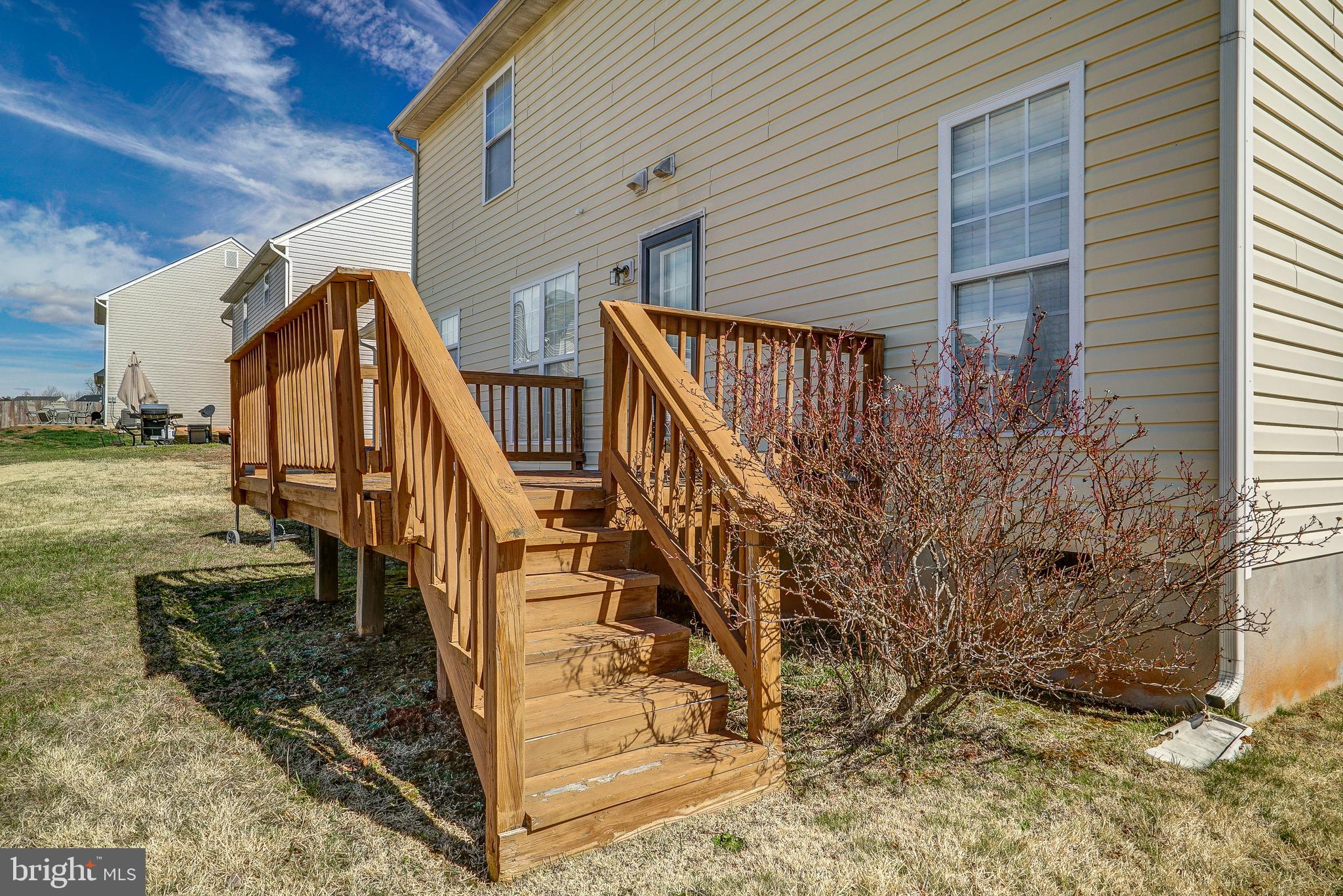 COUNTRYSIDE - Residential