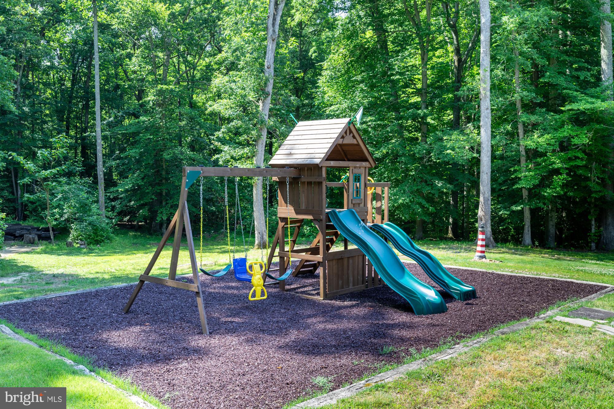 WOODLAND ACRES - Residential