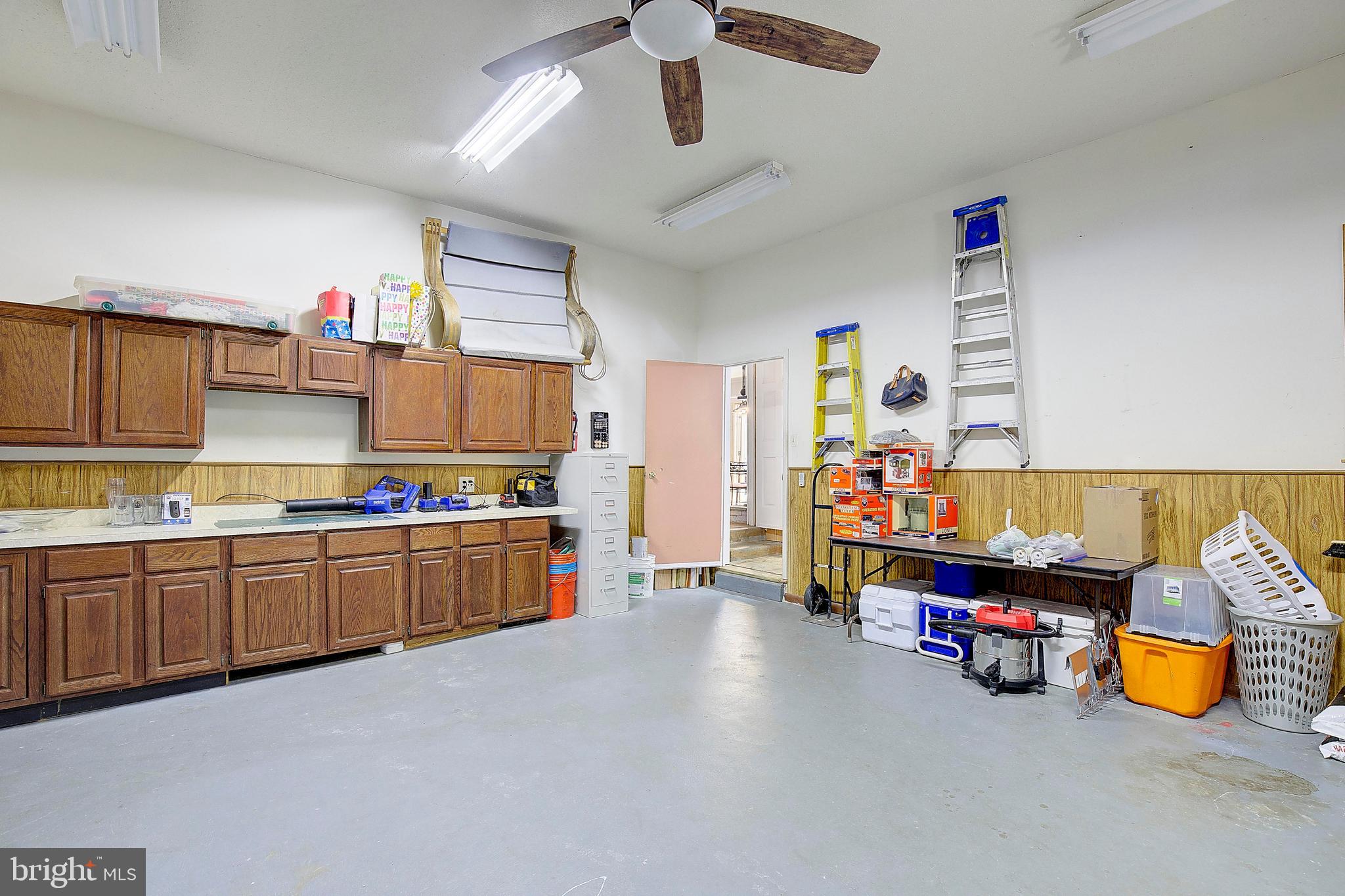 WOODLAND ACRES - Residential