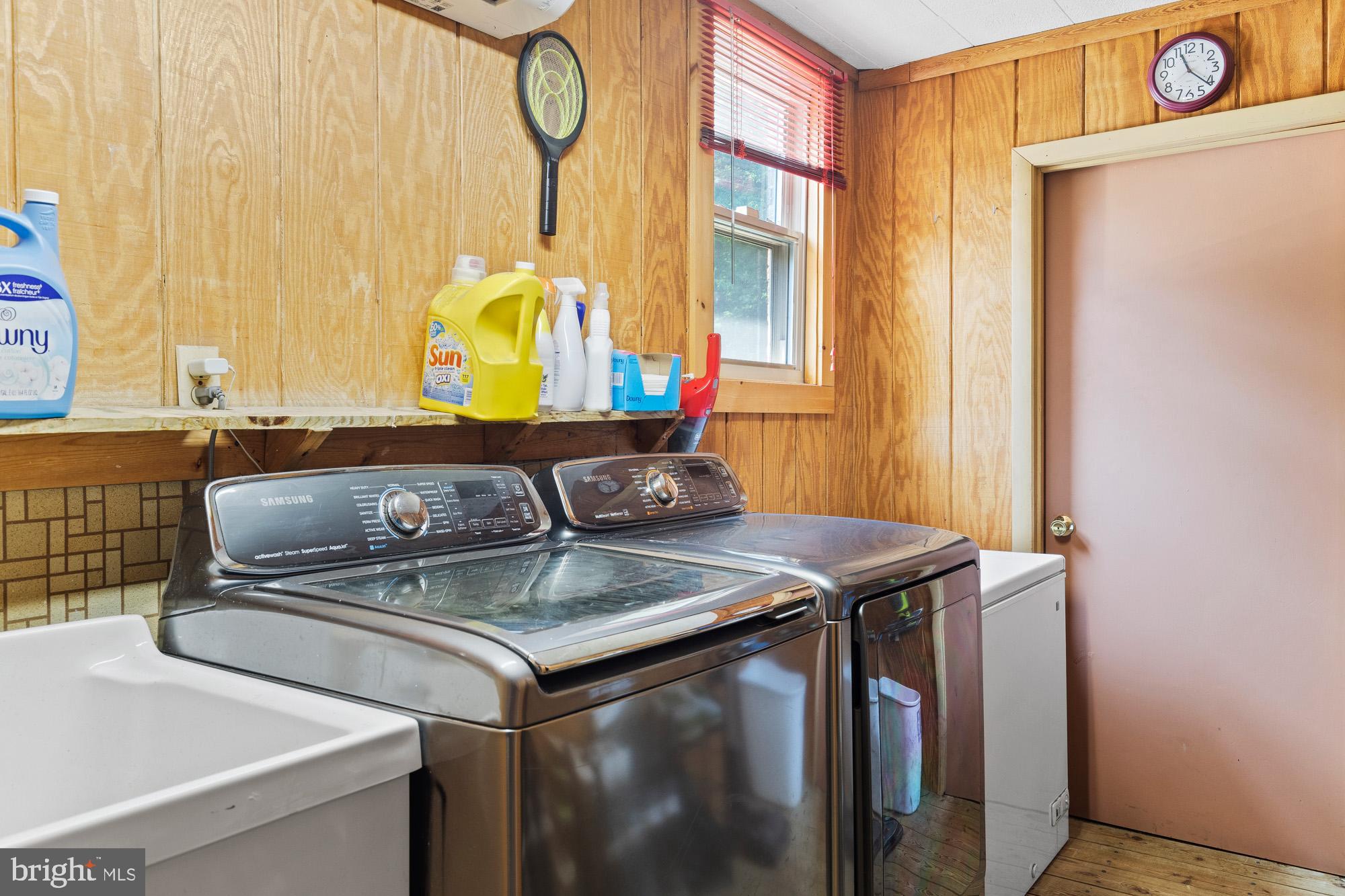 WOODLAND ACRES - Residential