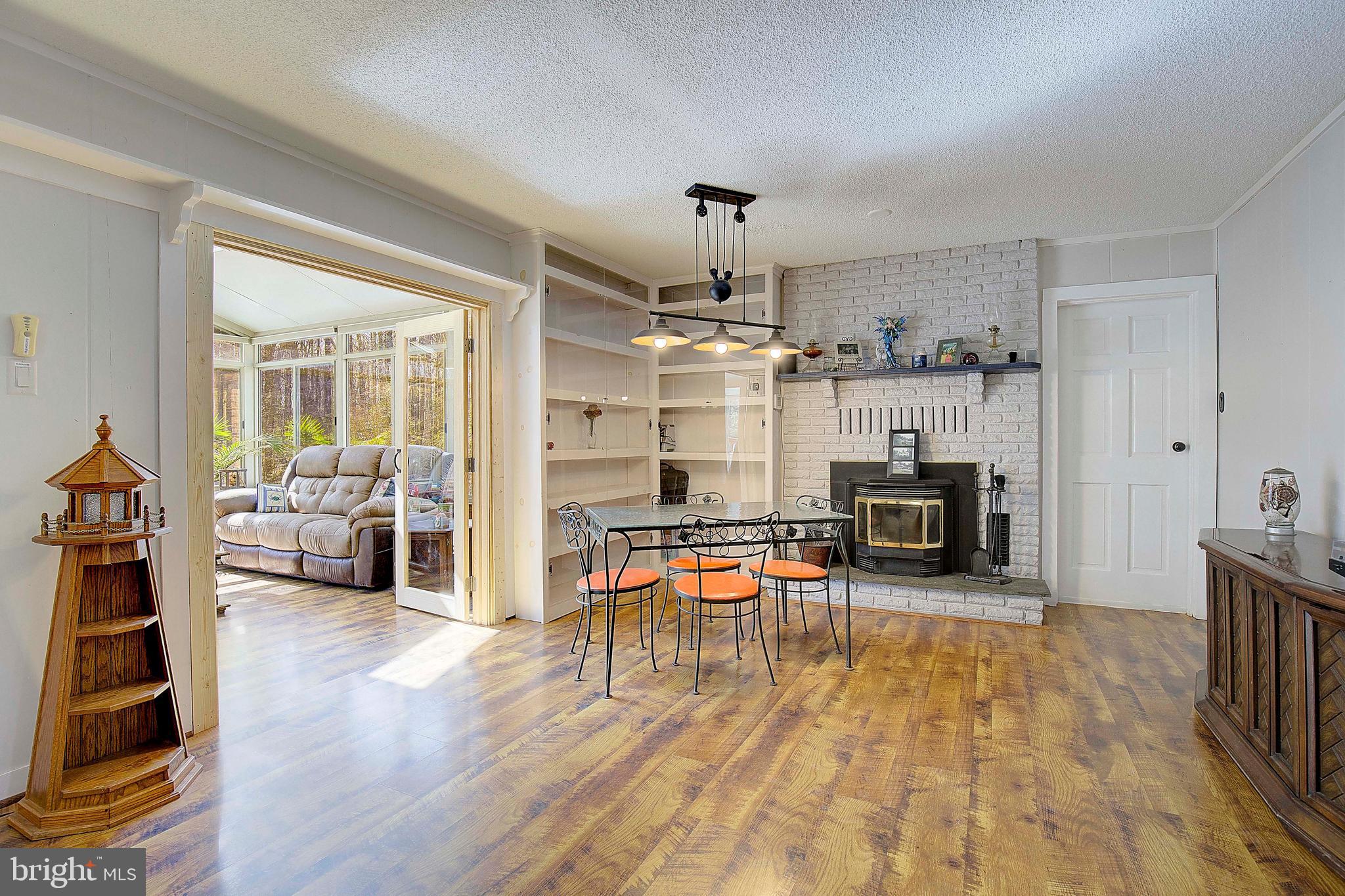 WOODLAND ACRES - Residential