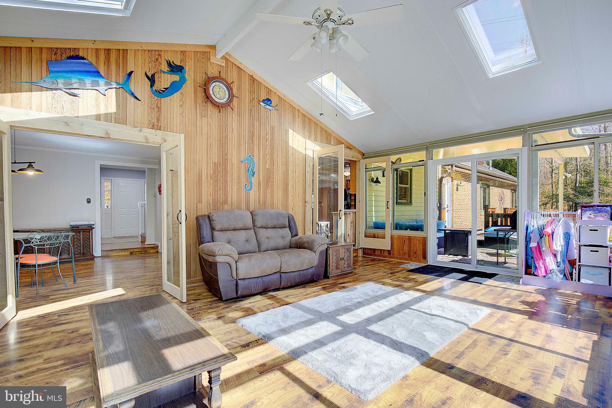 WOODLAND ACRES - Residential