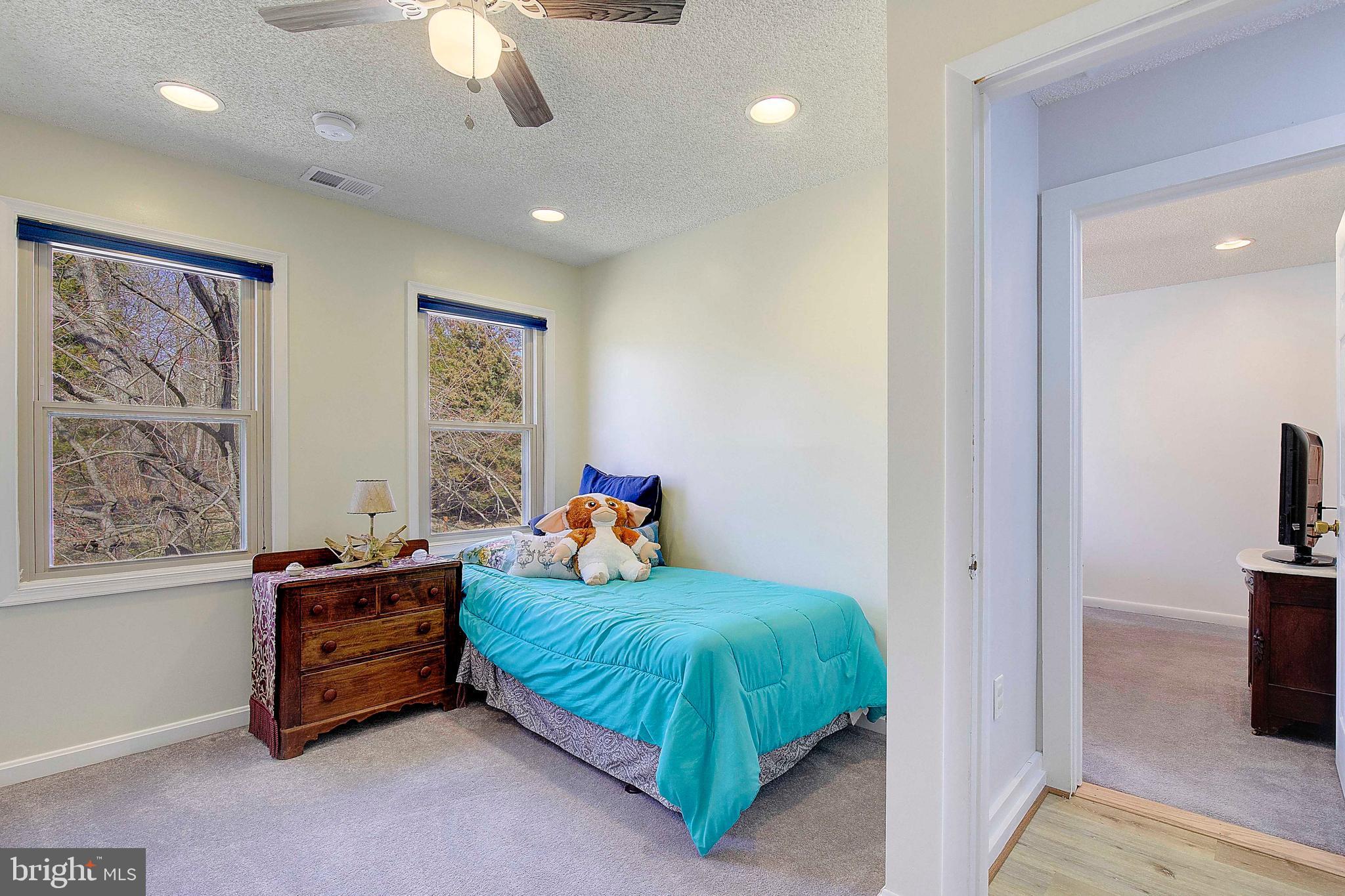 WOODLAND ACRES - Residential