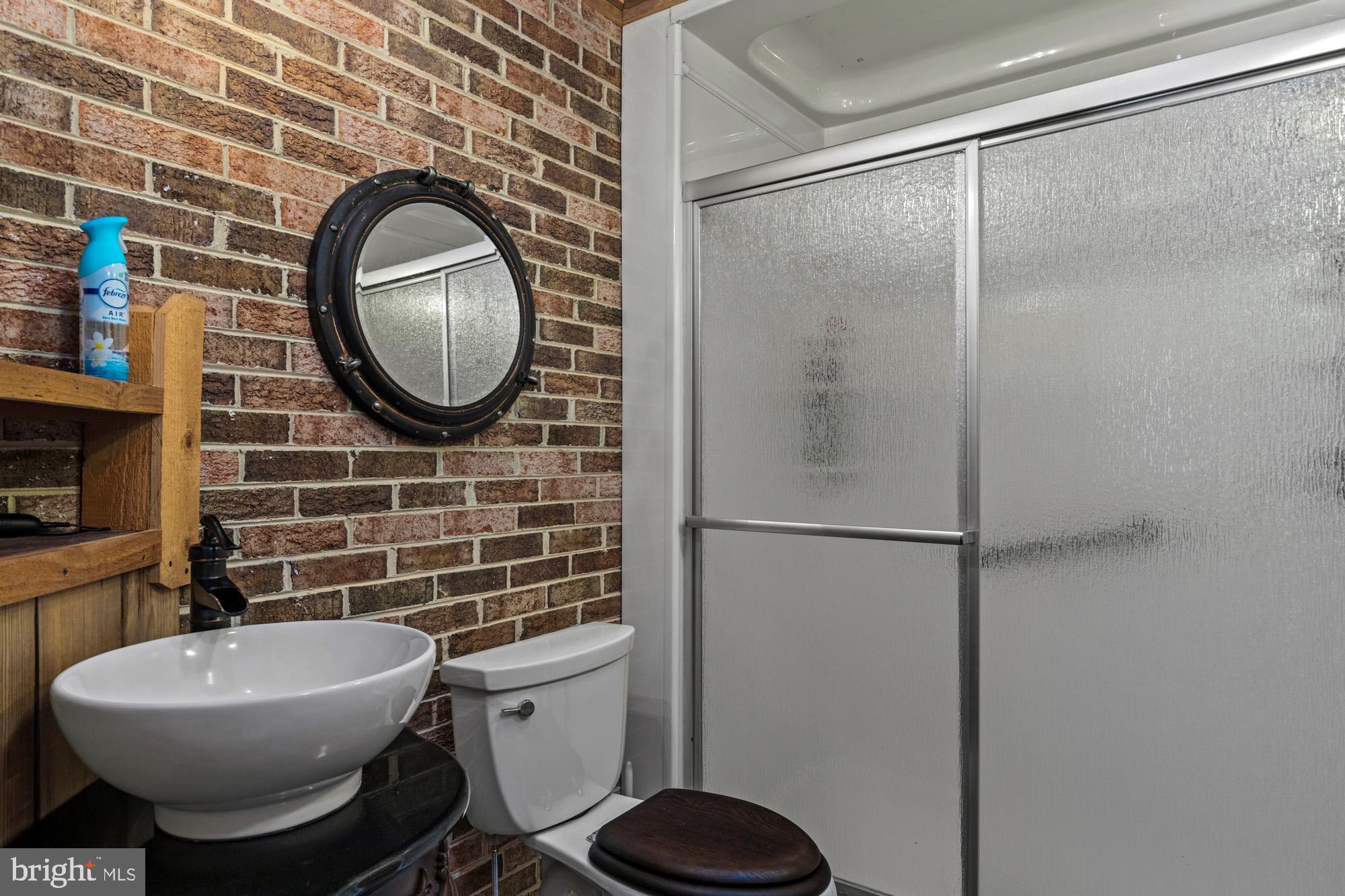 WOODLAND ACRES - Residential