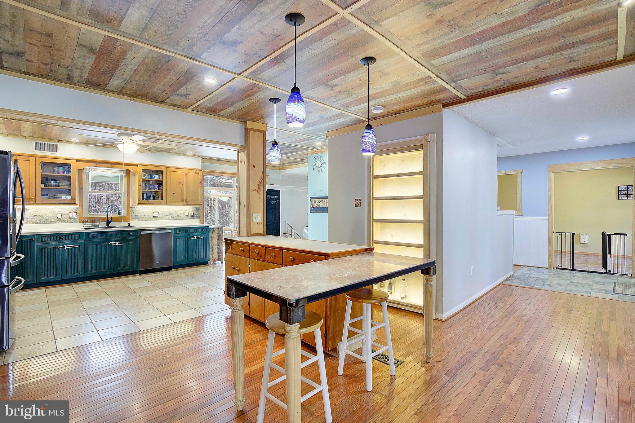 WOODLAND ACRES - Residential