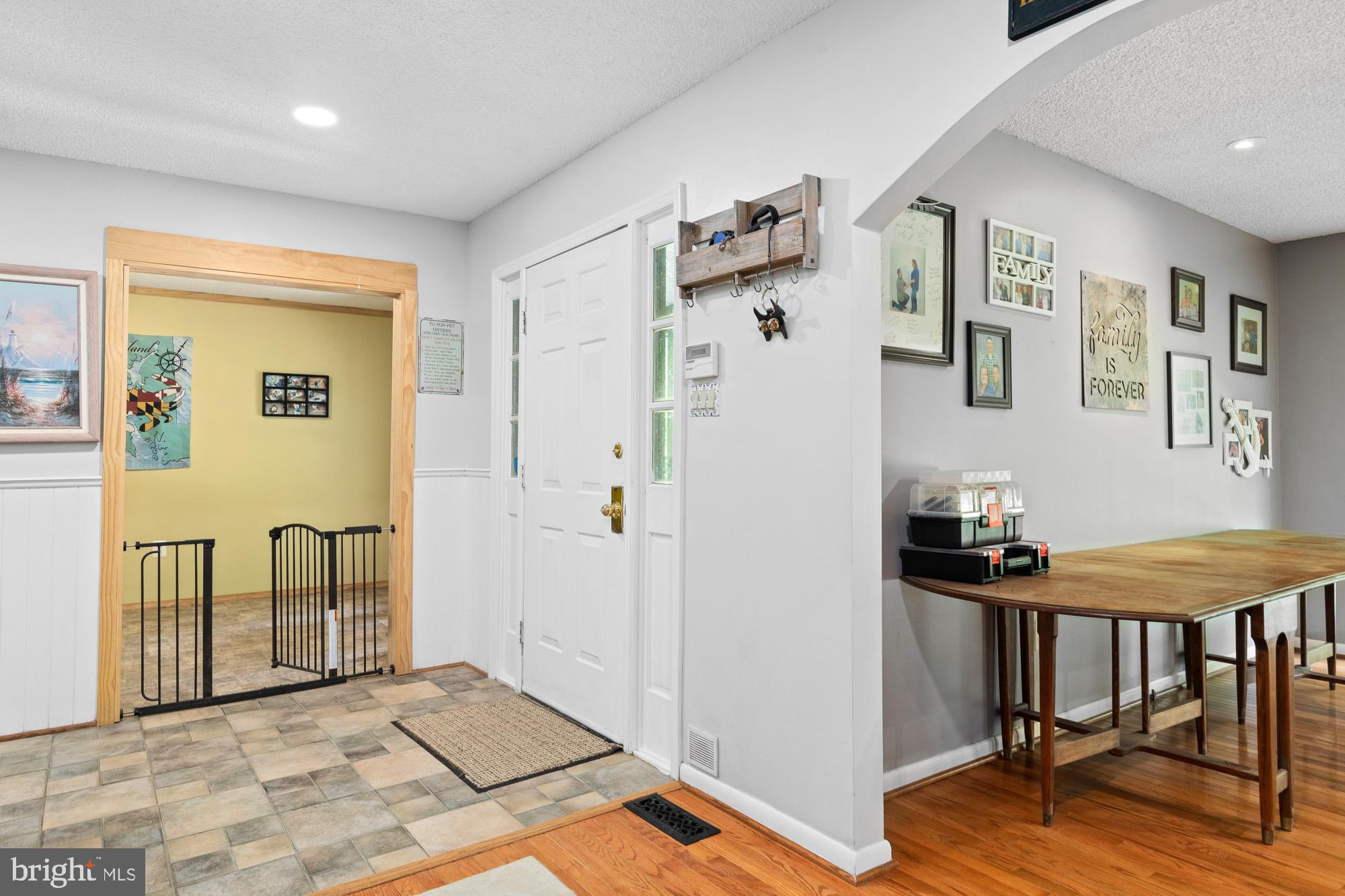 WOODLAND ACRES - Residential