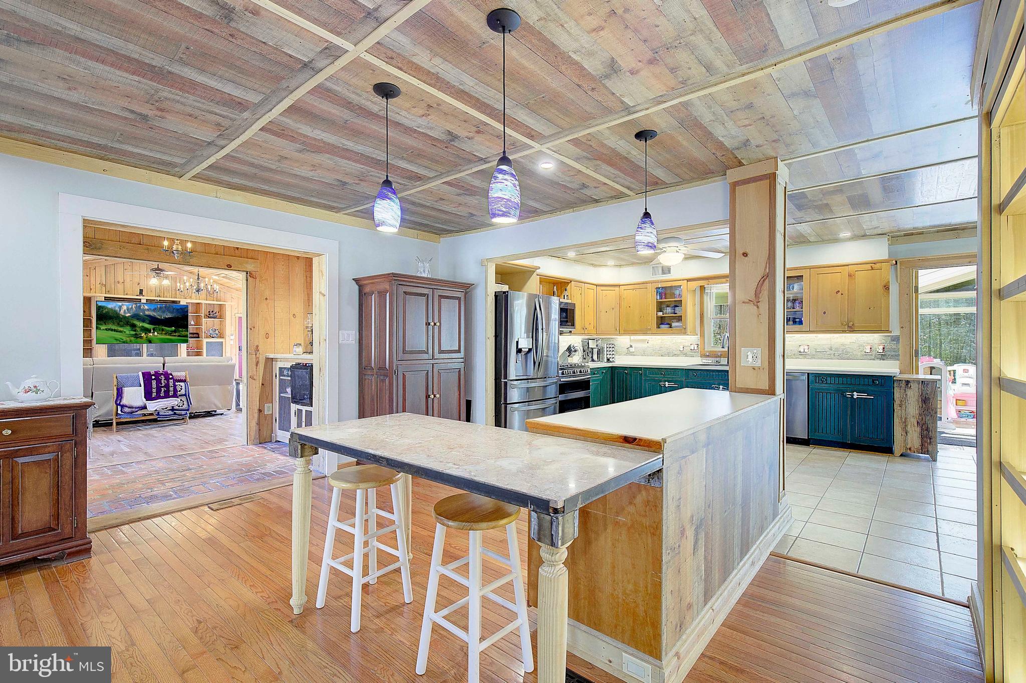 WOODLAND ACRES - Residential