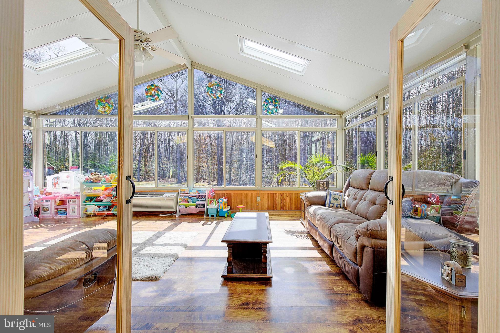 WOODLAND ACRES - Residential