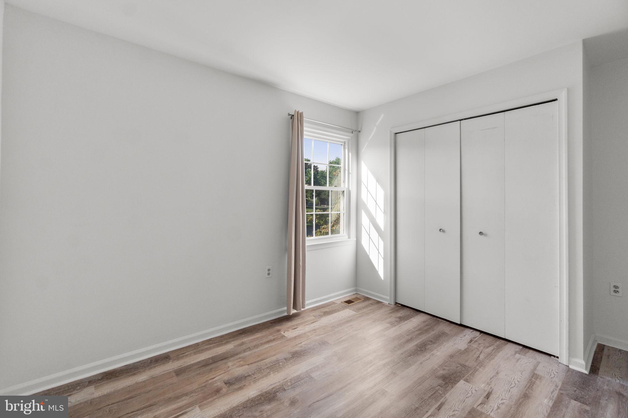 MOUNTAIN VIEW - Residential Lease