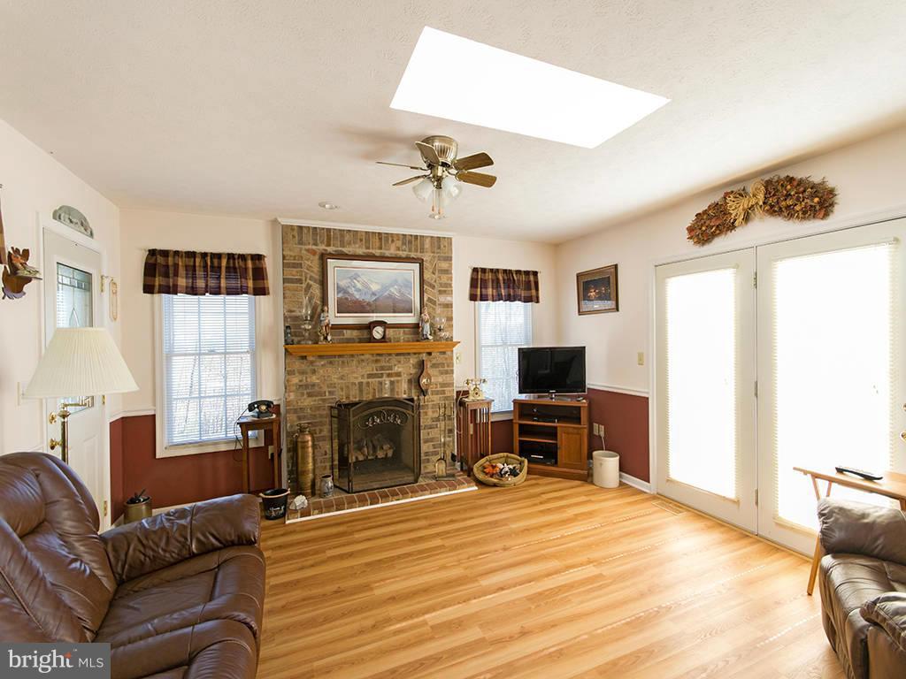 FALLBUSH MT EST - Residential