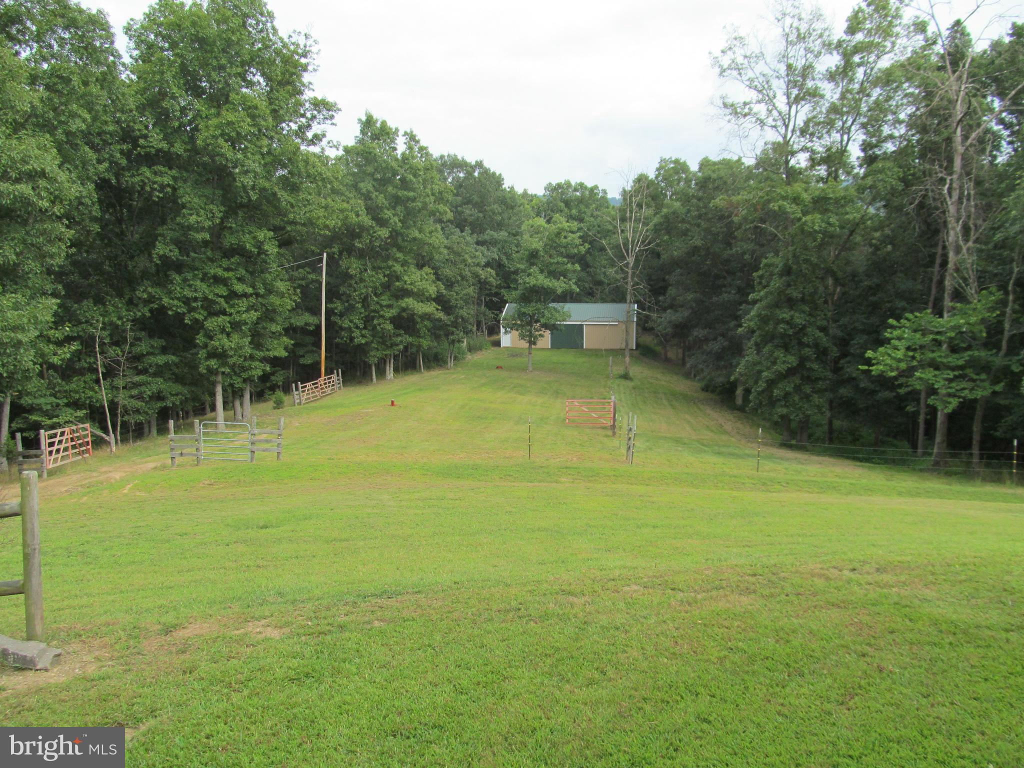 FALLBUSH MT EST - Residential