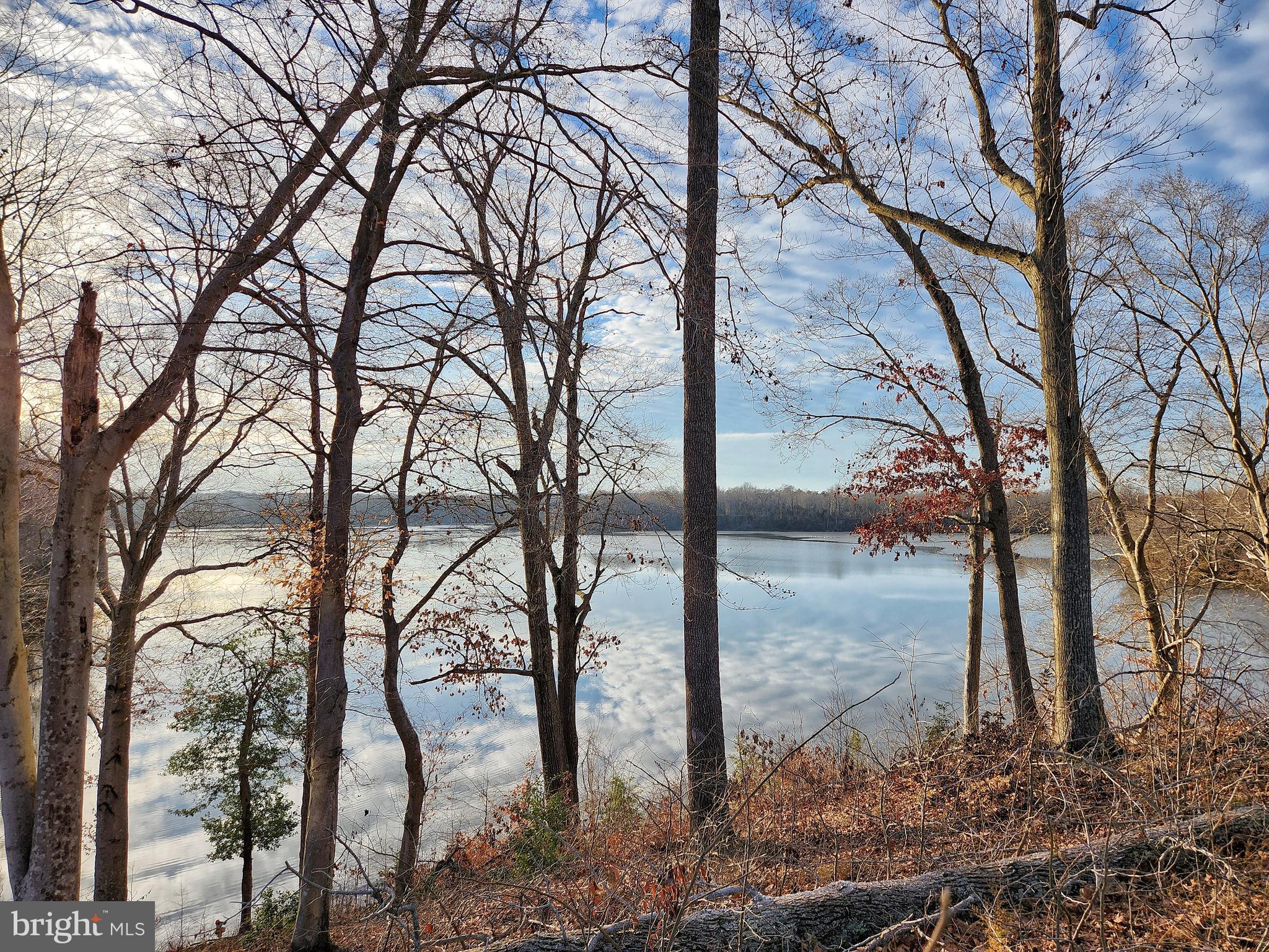 NEW POST ON THE RAPPAHANNOCK - Residential