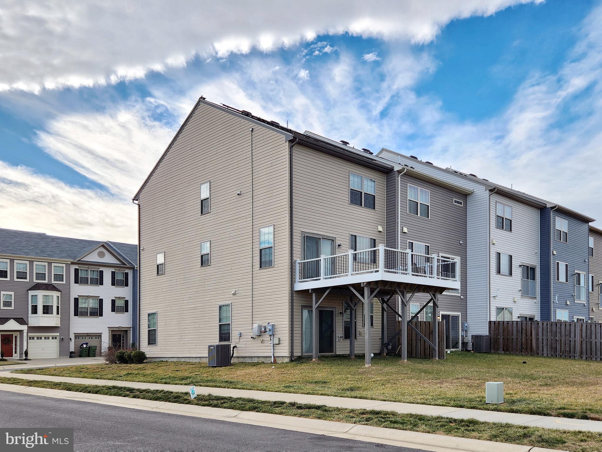 NEW POST ON THE RAPPAHANNOCK - Residential