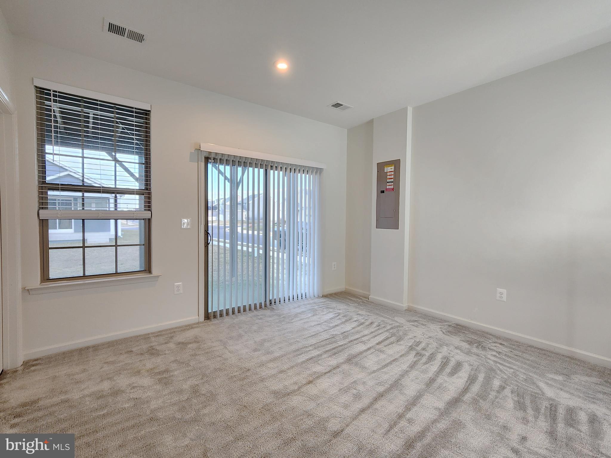 NEW POST ON THE RAPPAHANNOCK - Residential