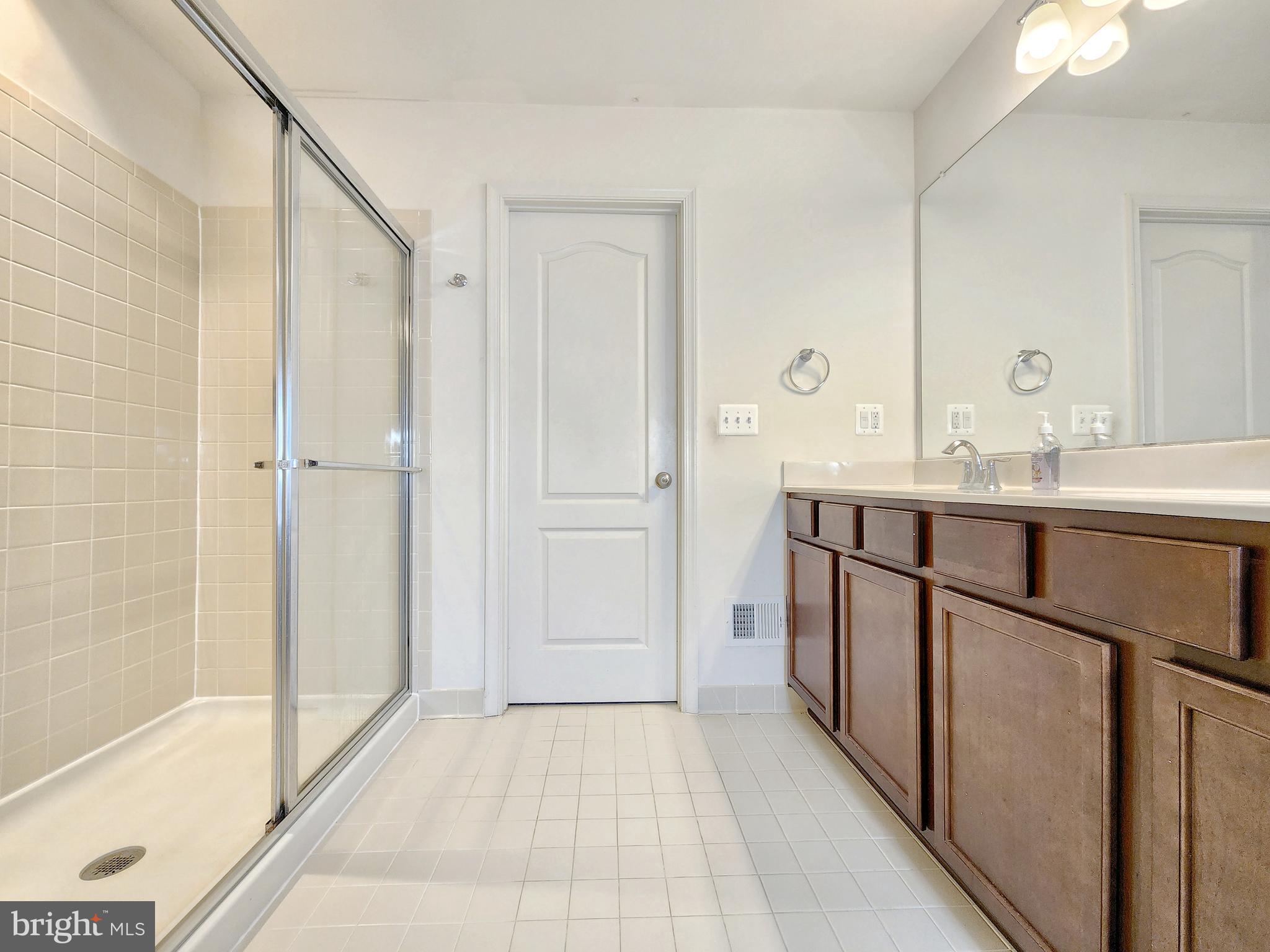 NEW POST ON THE RAPPAHANNOCK - Residential