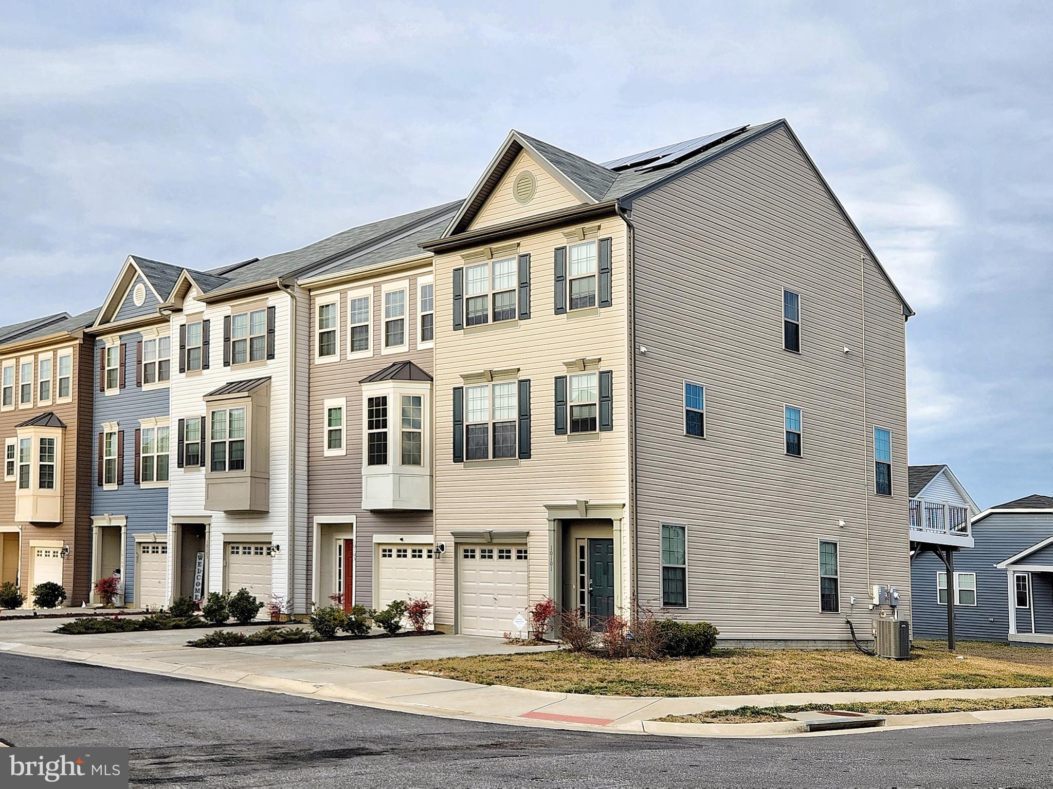 NEW POST ON THE RAPPAHANNOCK - Residential