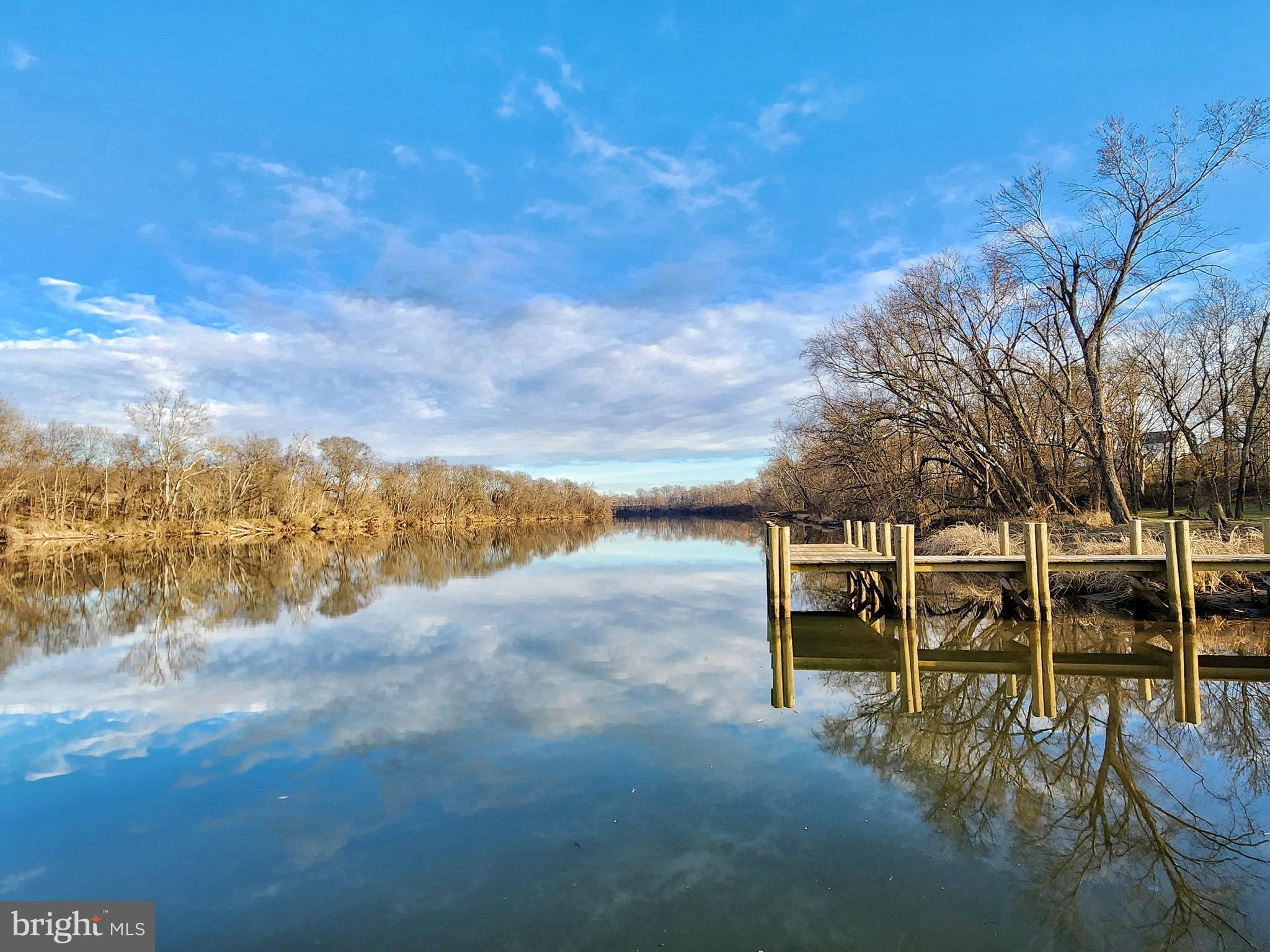 NEW POST ON THE RAPPAHANNOCK - Residential