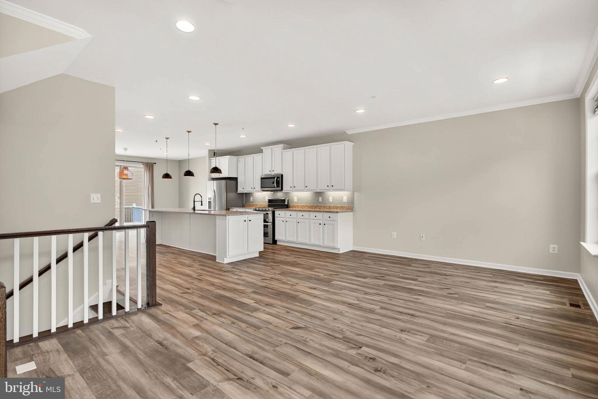 ASHTON MARKET - Residential Lease