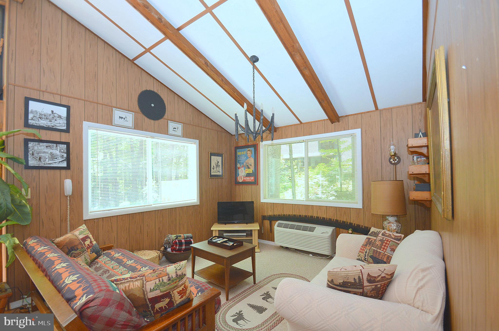 COOLFONT MOUNTAINSIDE - Residential