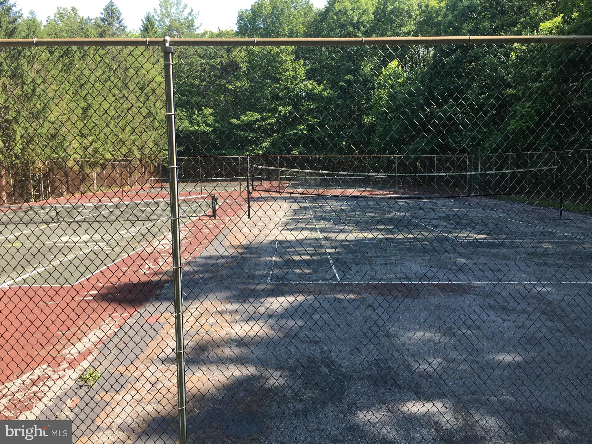 COOLFONT MOUNTAINSIDE - Residential