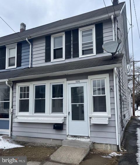 109 THOMPSON STREET BURLINGTON NJ 08016