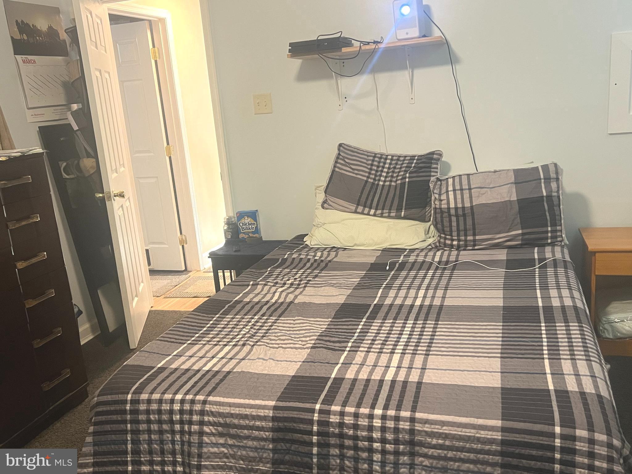 WHISPERING HILLS - Residential