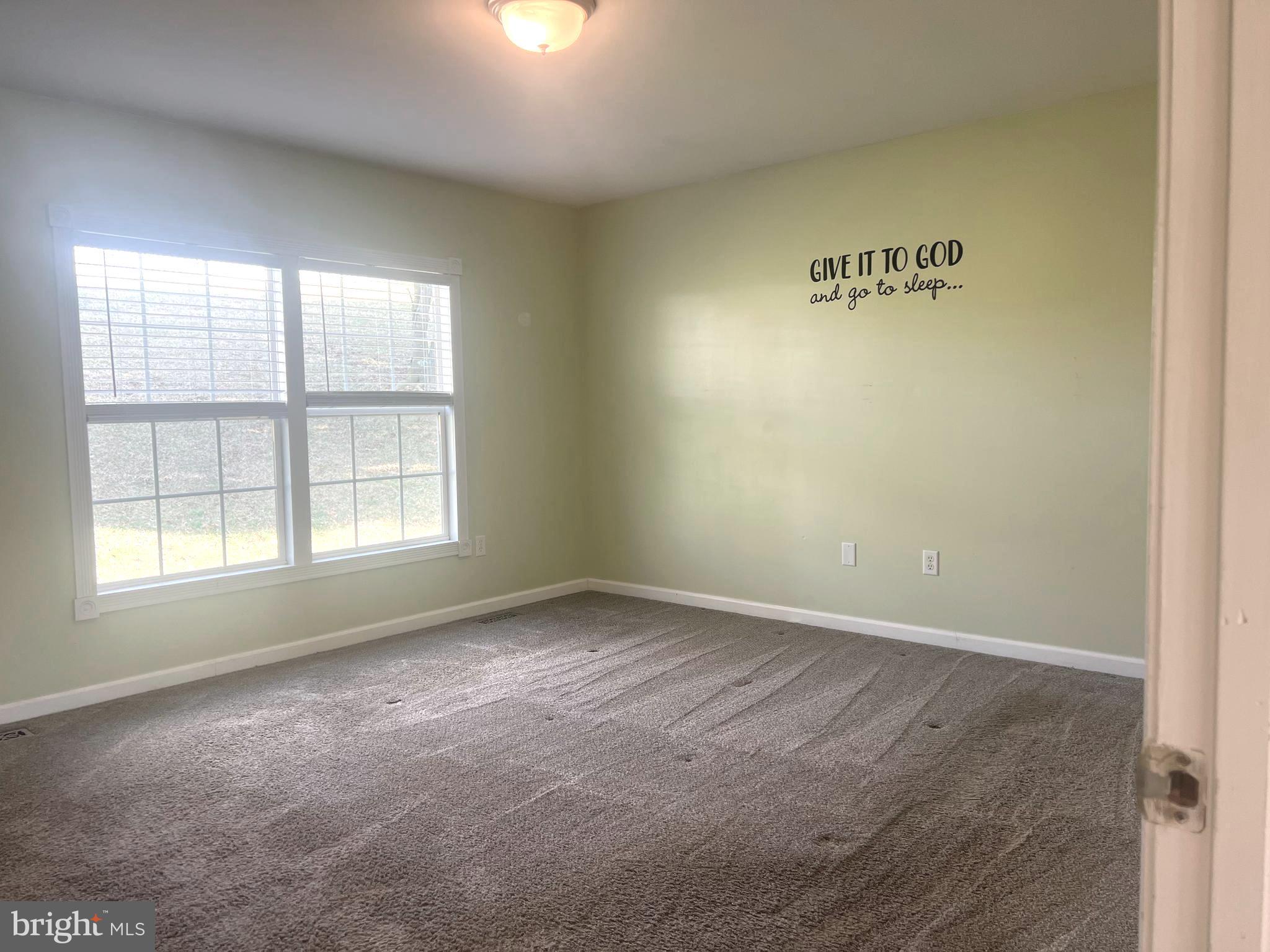 WHISPERING HILLS - Residential