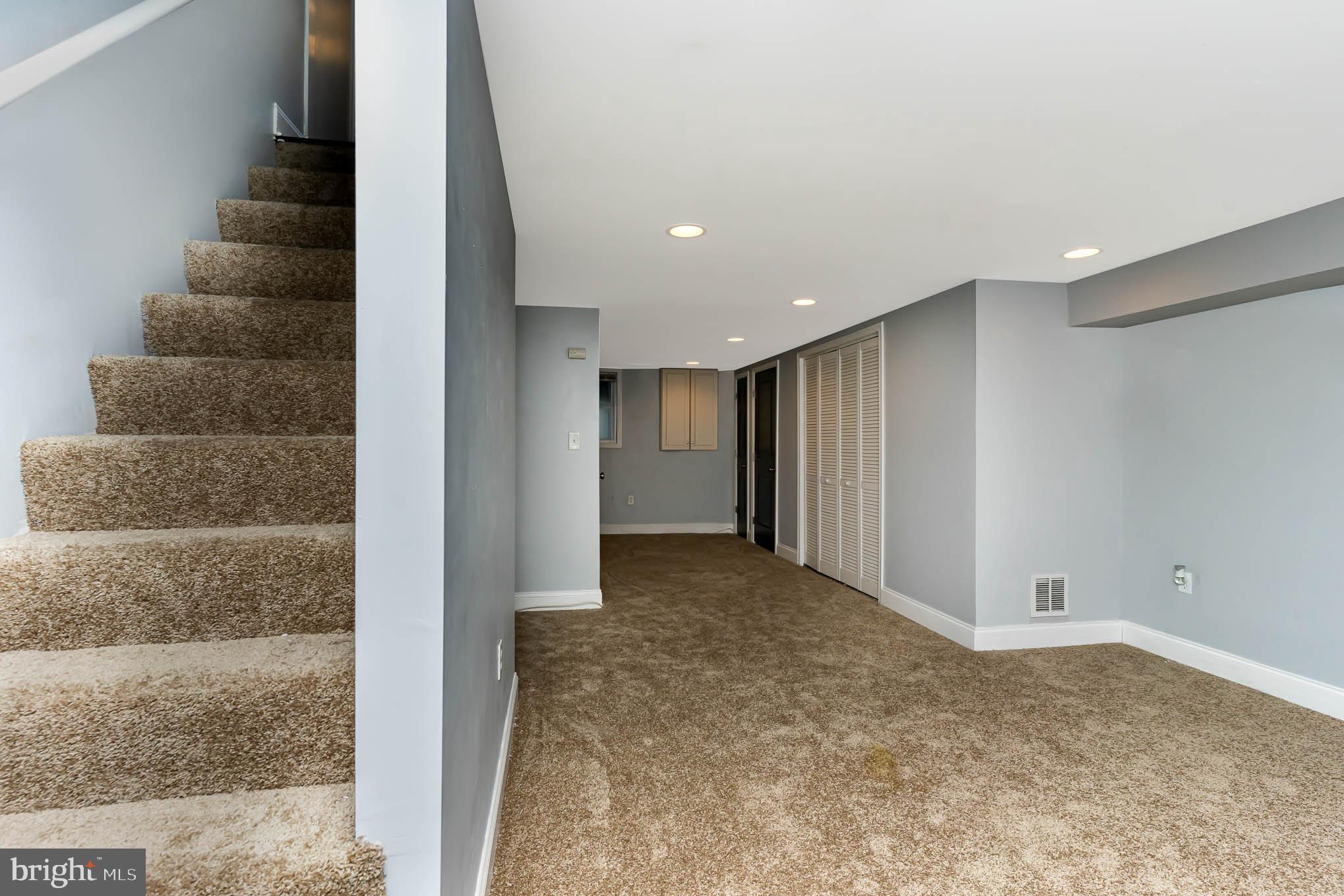 NORTH POINT VILLAGE - Residential