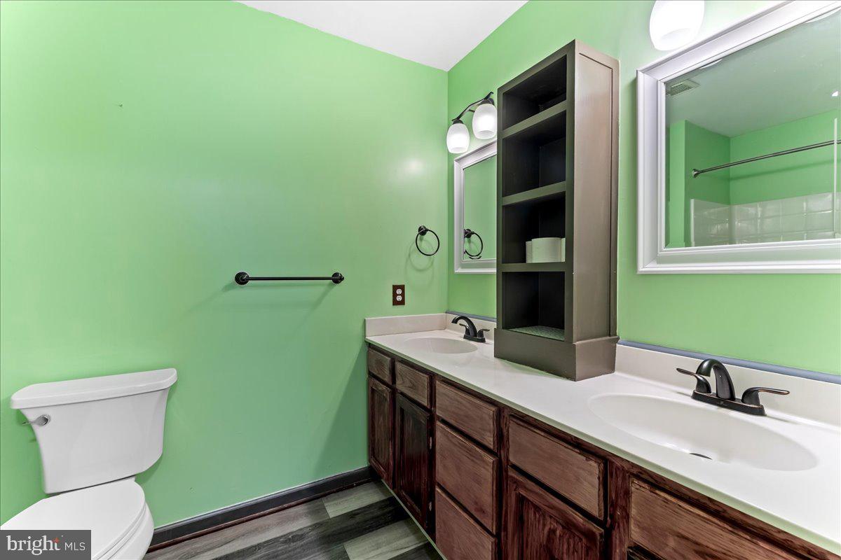 FRENCH CREEK TOWNH - Residential