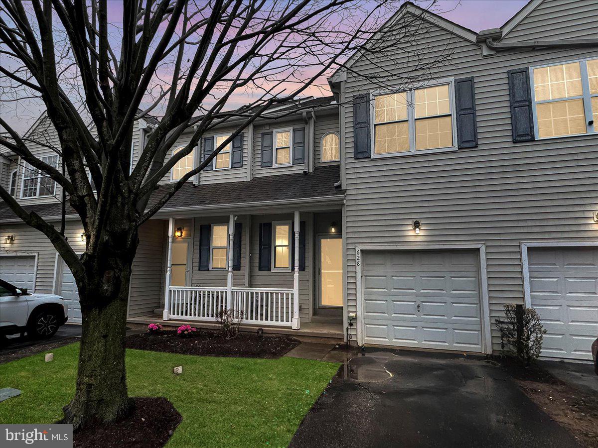 FRENCH CREEK TOWNH - Residential