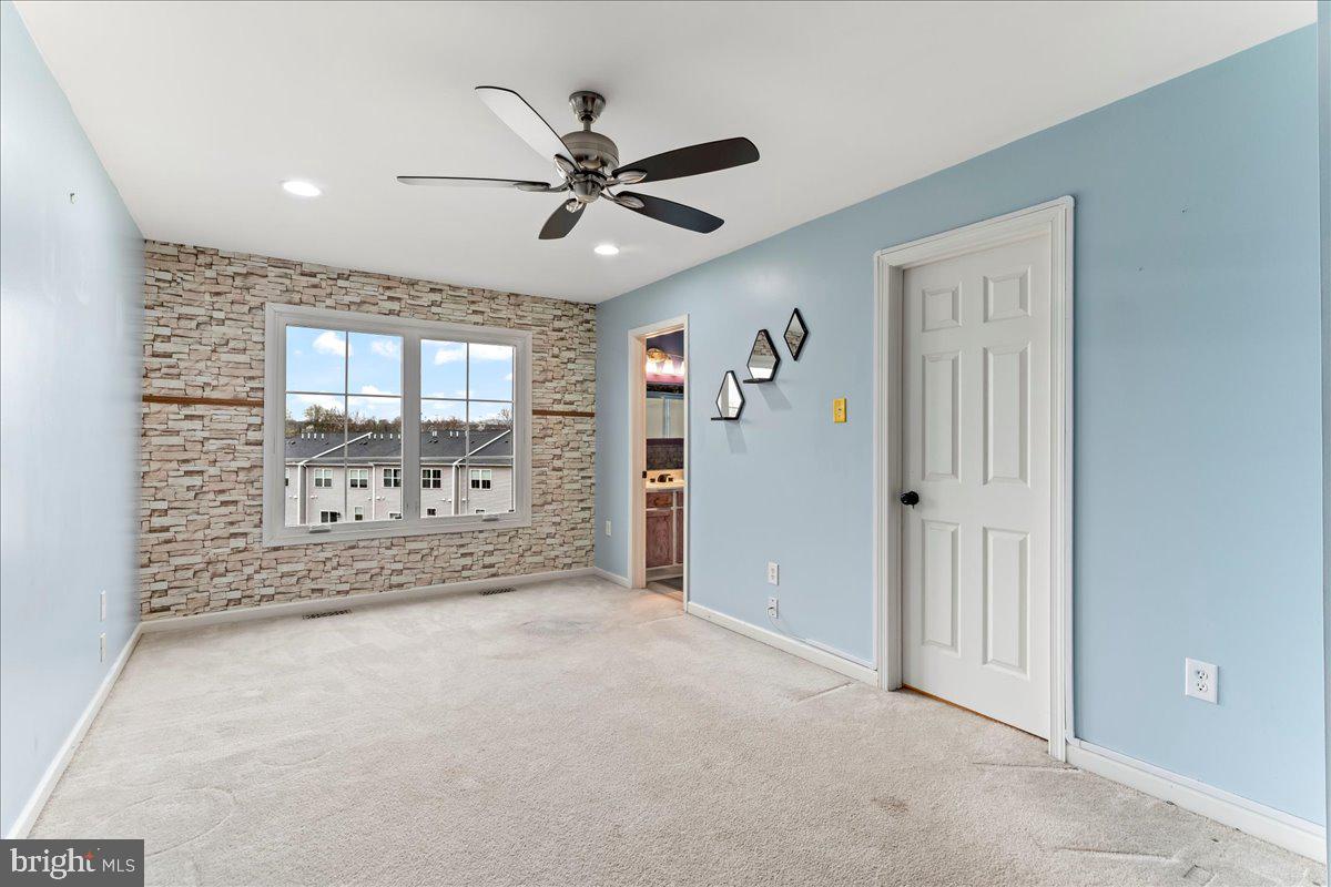 FRENCH CREEK TOWNH - Residential