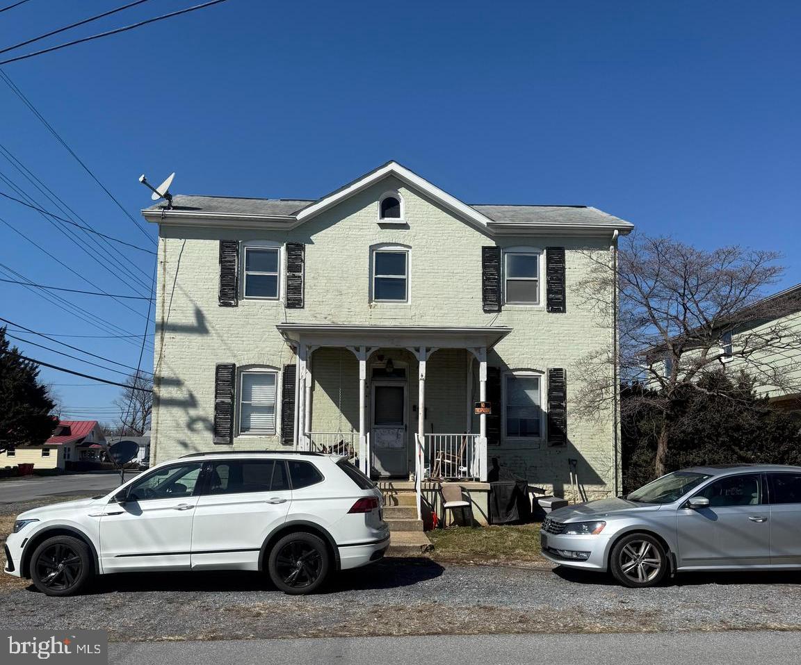 122 W 4TH AVENUE