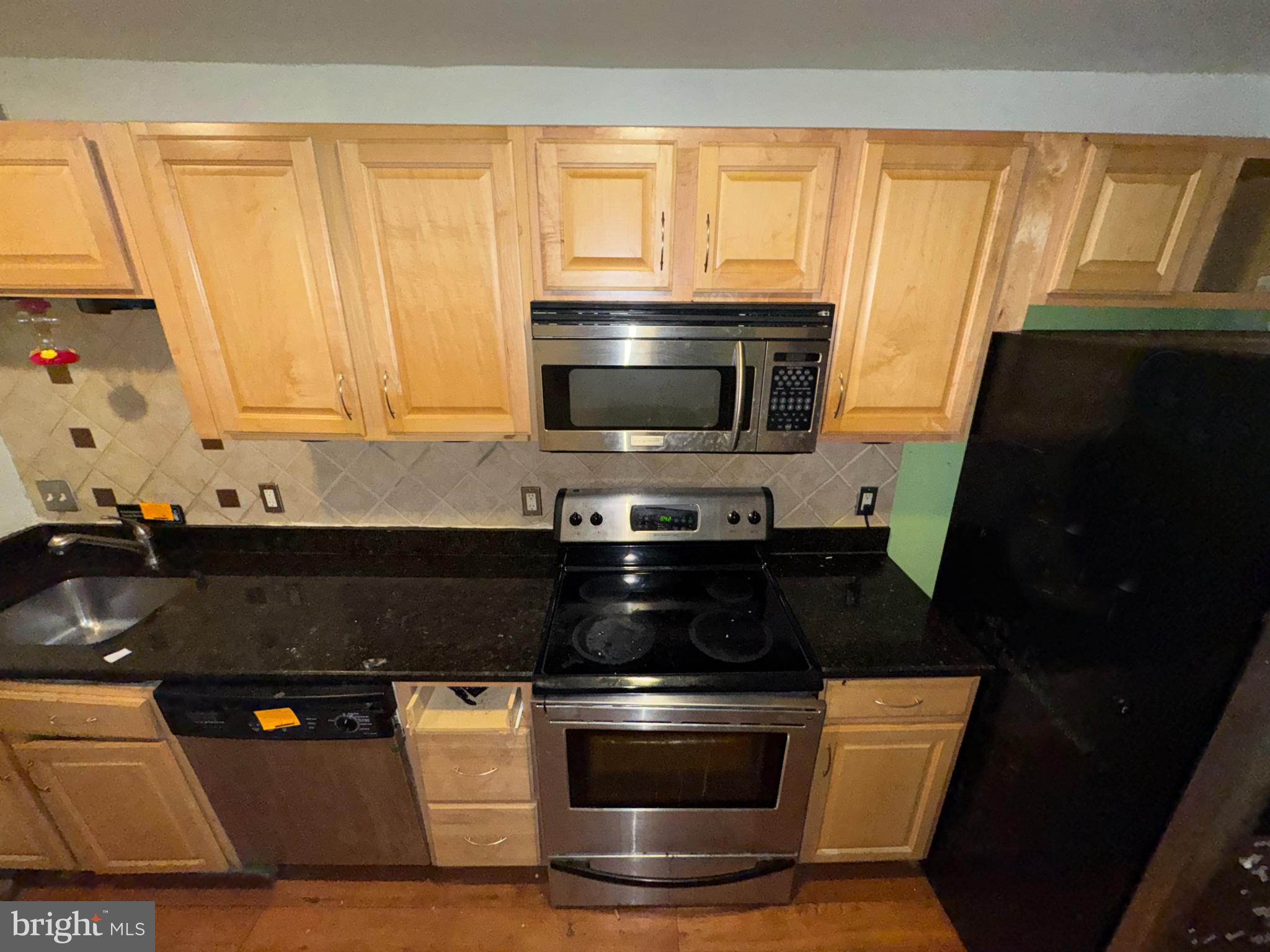 HOLLINS MARKET - Residential