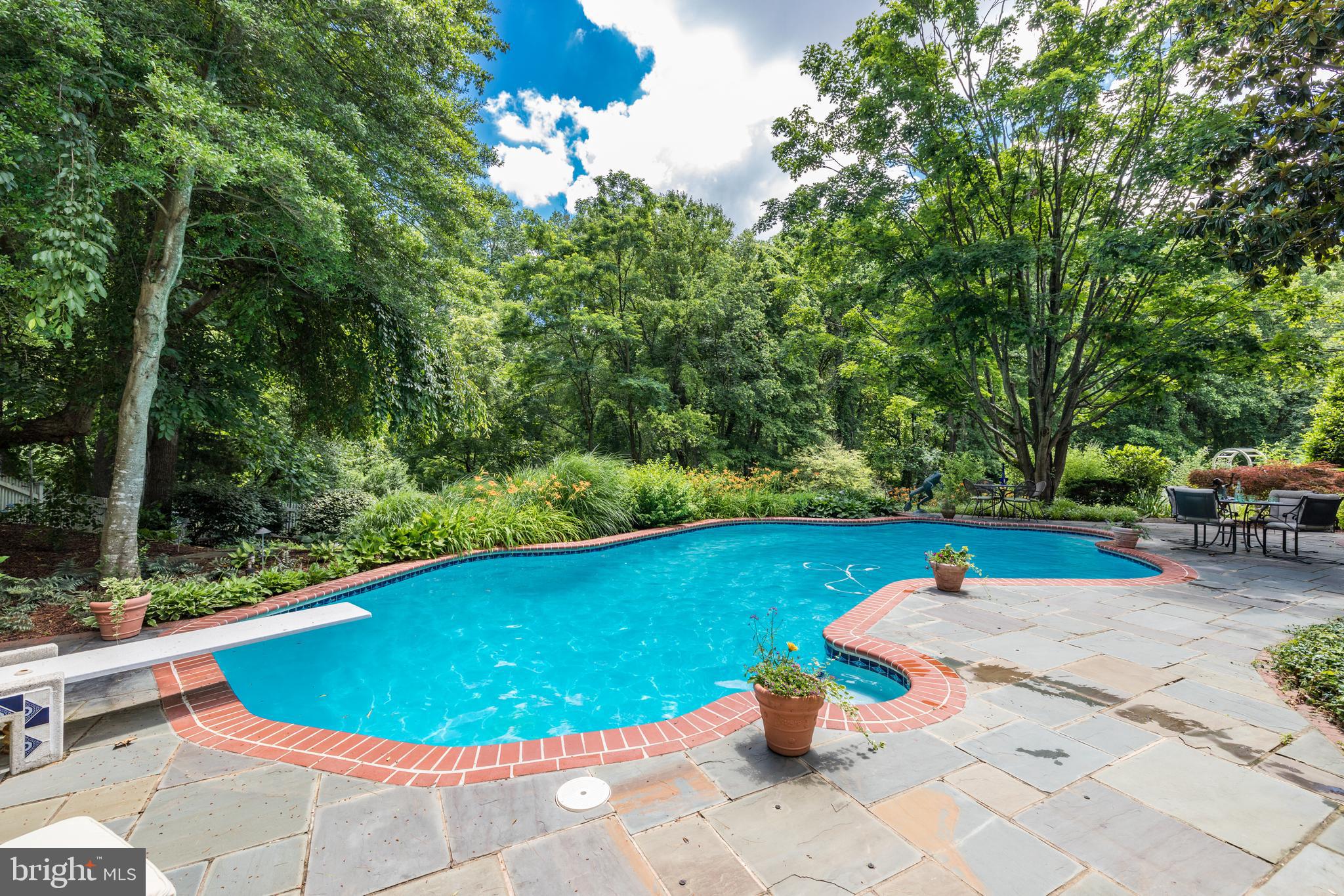 SUGAR MILL MEADOW - Residential