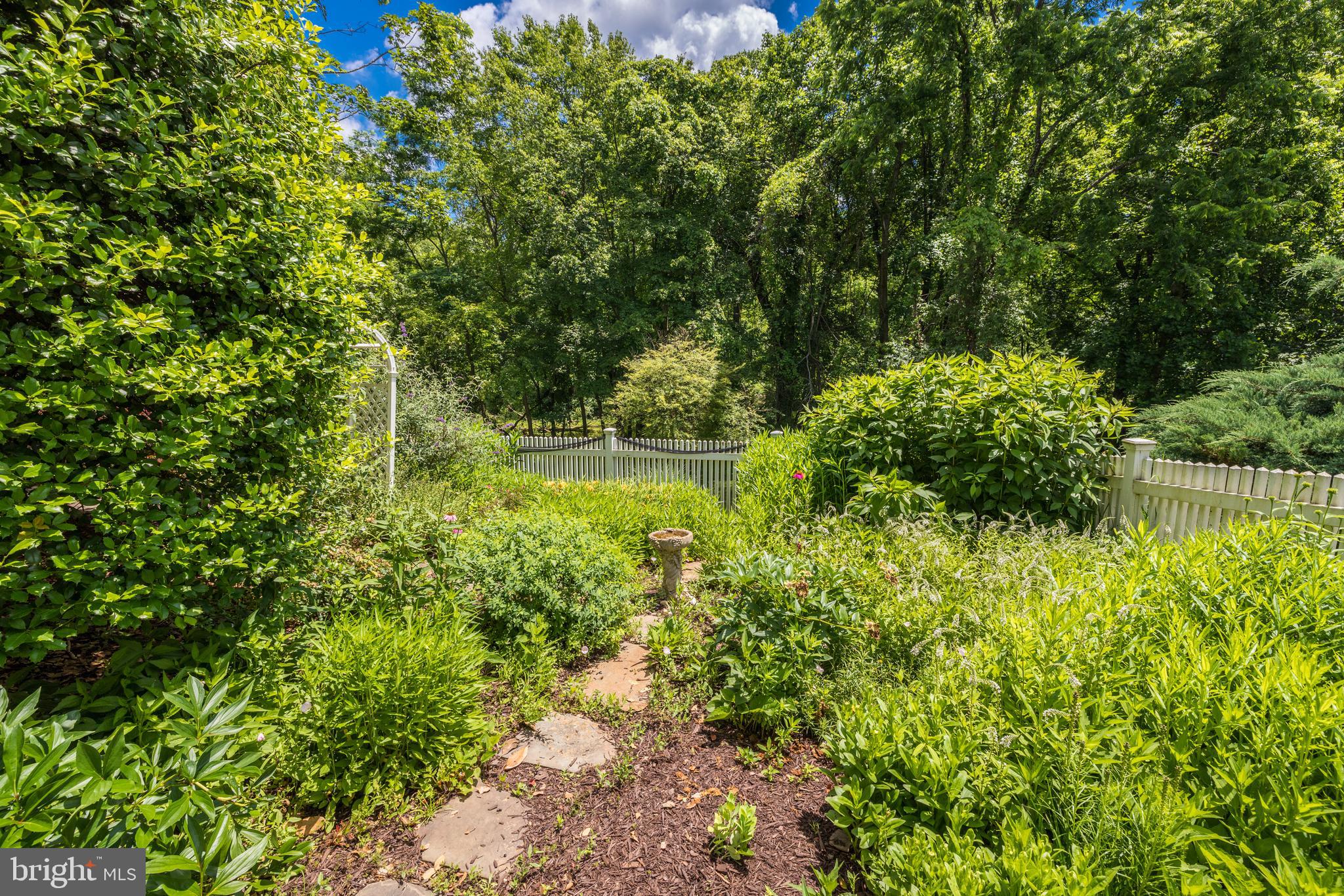 SUGAR MILL MEADOW - Residential