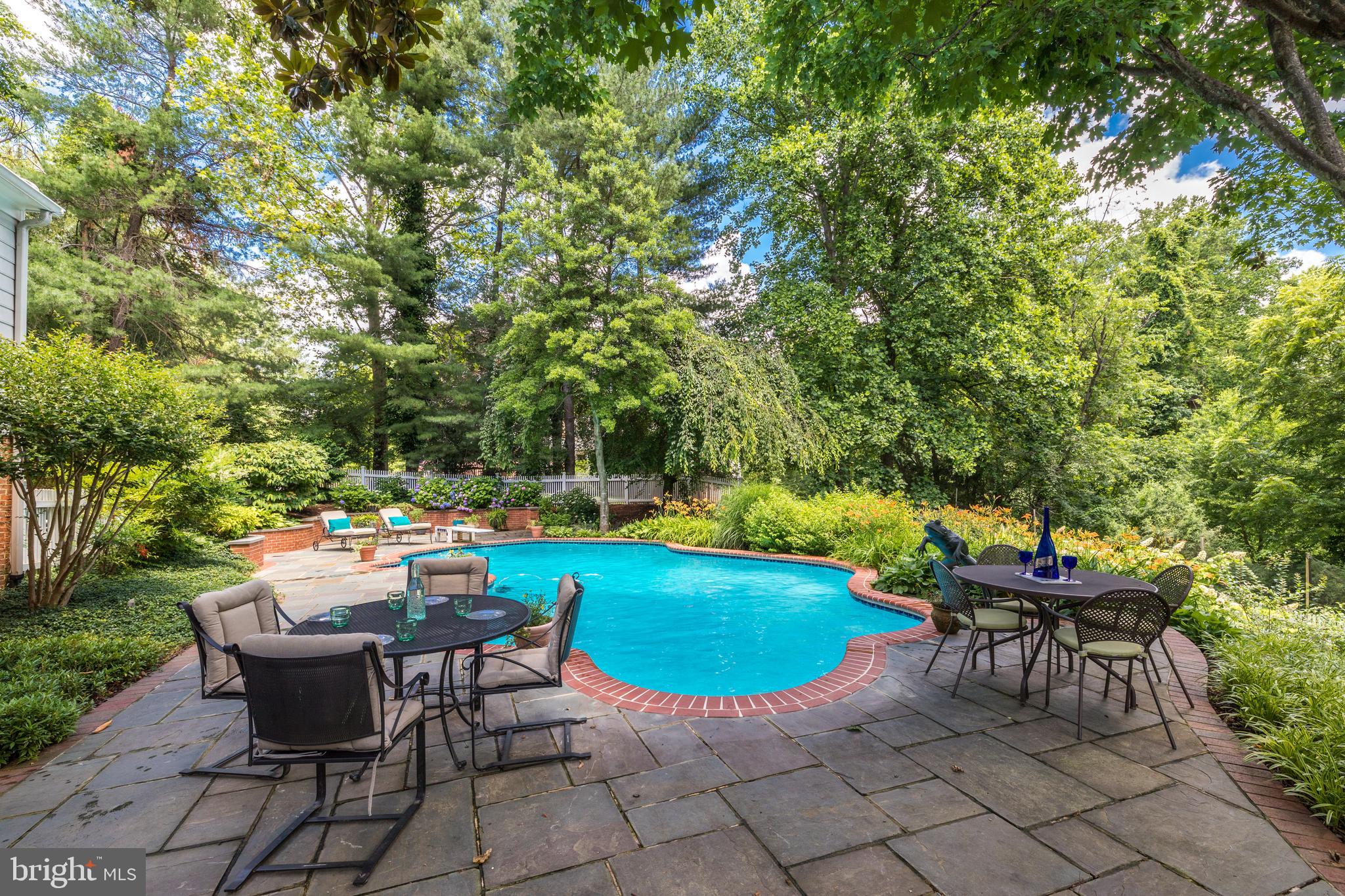 SUGAR MILL MEADOW - Residential