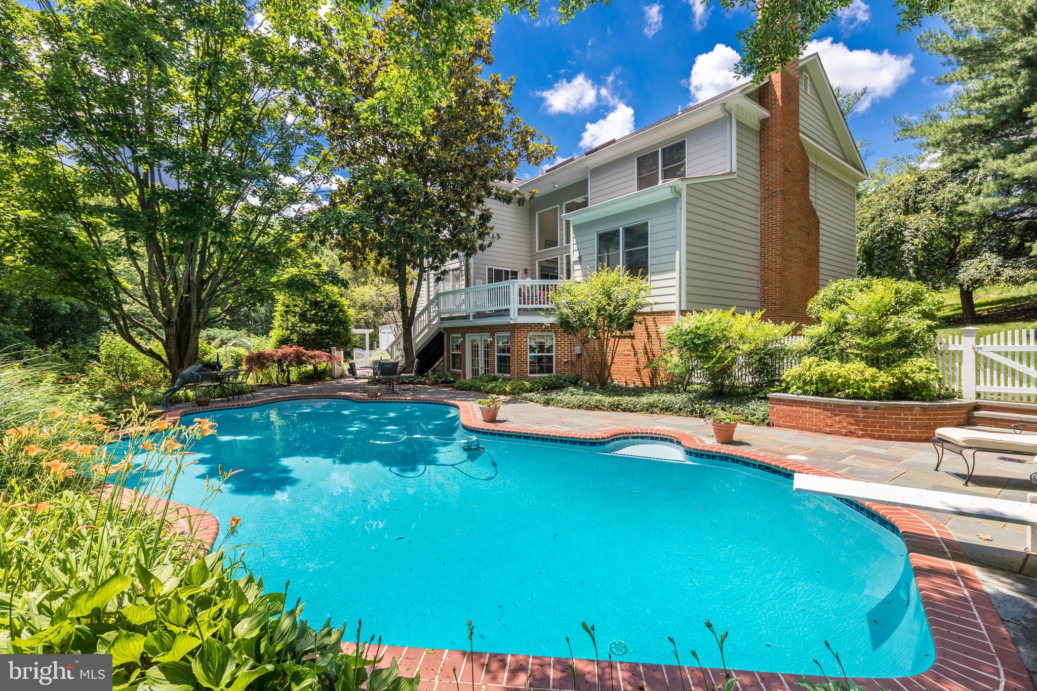 SUGAR MILL MEADOW - Residential