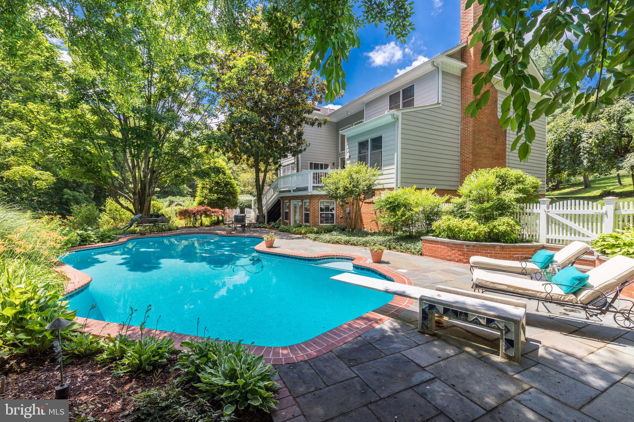 SUGAR MILL MEADOW - Residential