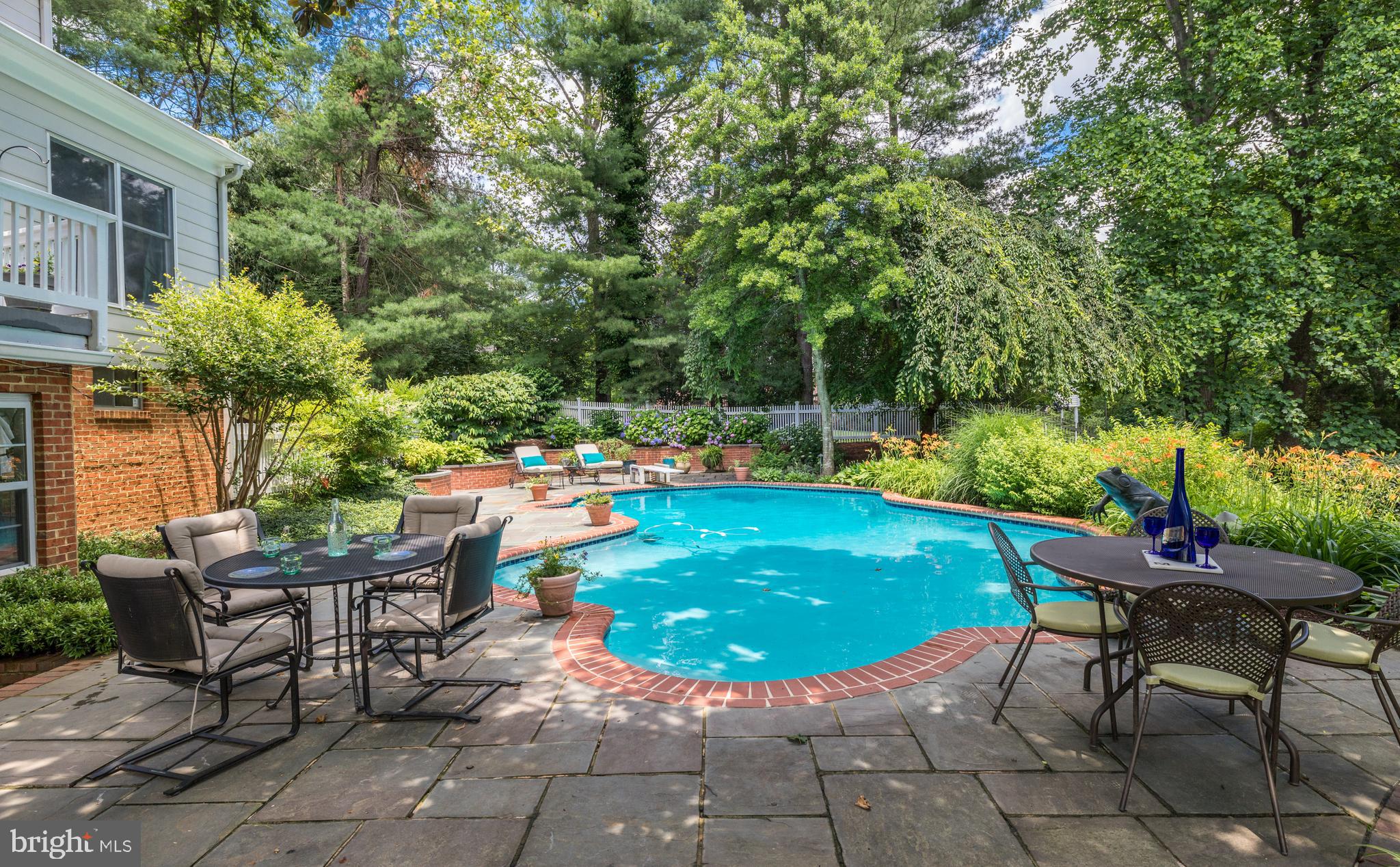 SUGAR MILL MEADOW - Residential