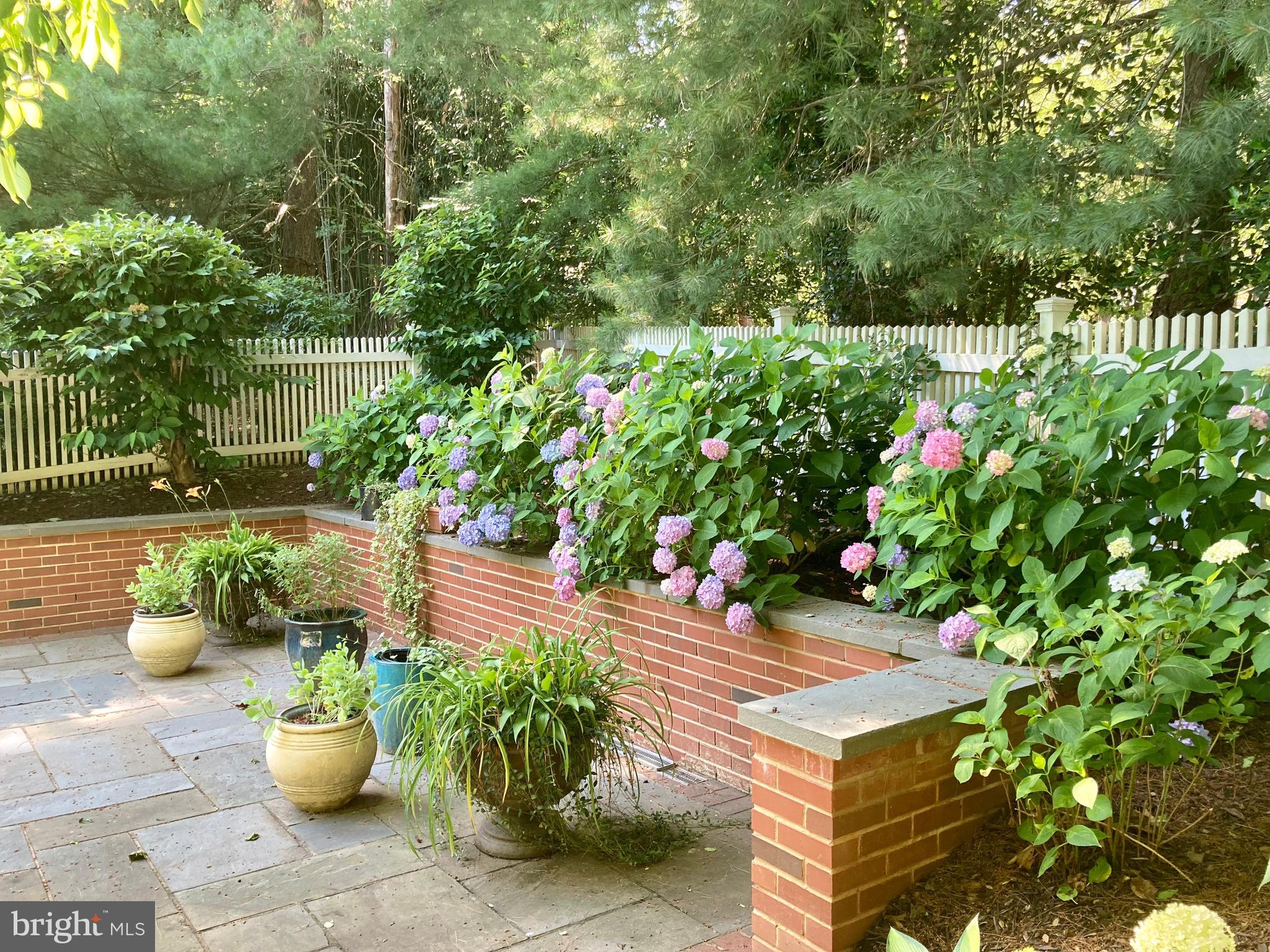 SUGAR MILL MEADOW - Residential